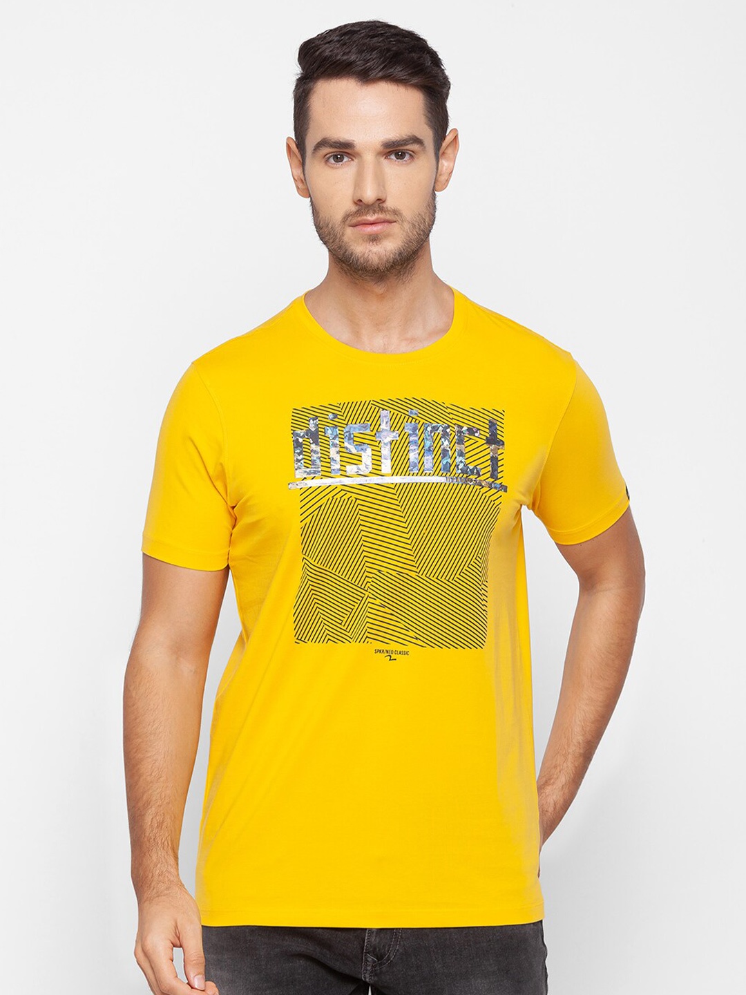 

SPYKAR Men Yellow Typography Printed Cotton Slim Fit T-shirt