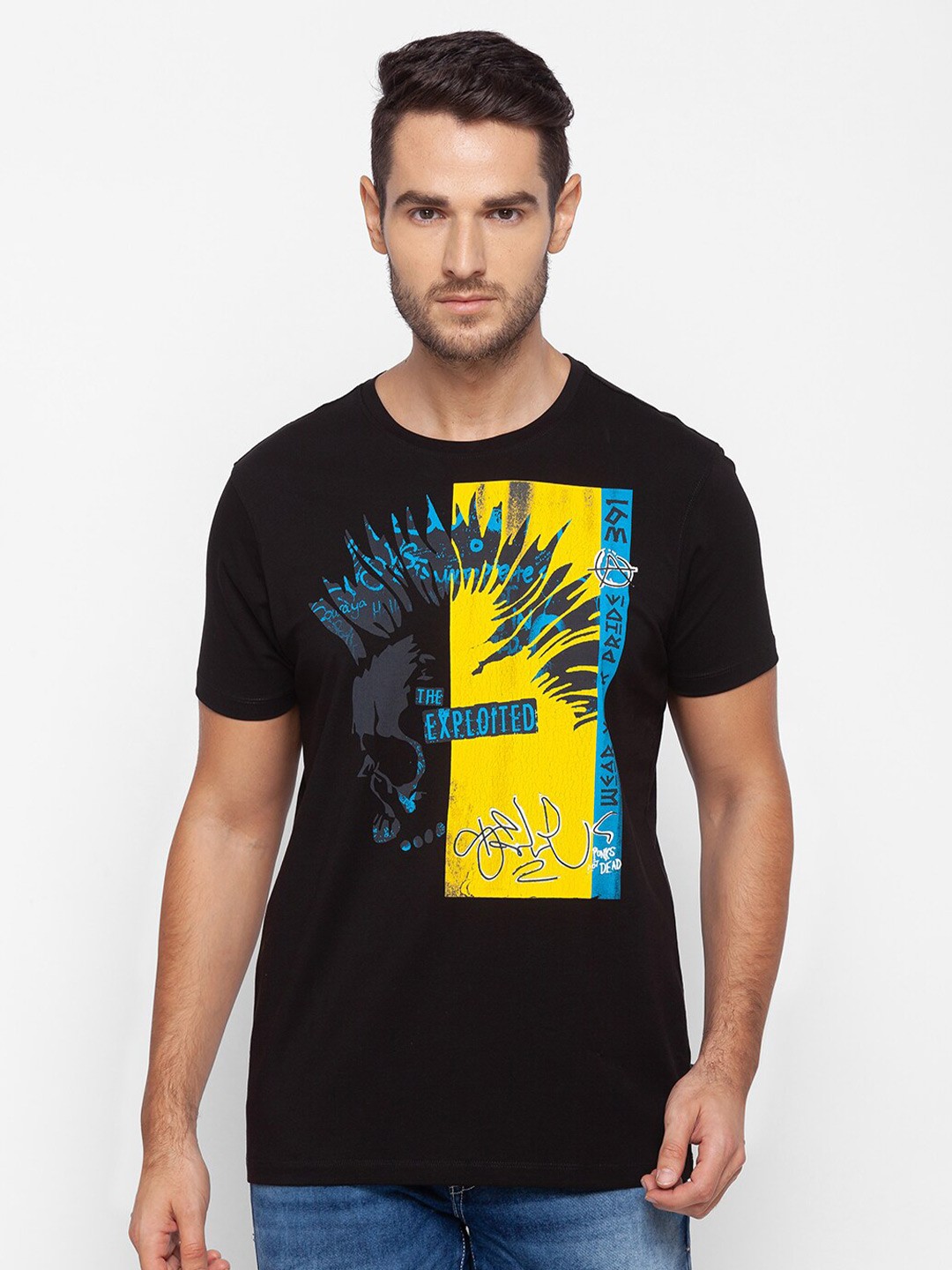 

SPYKAR Men Black & Yellow Printed Slim Fit Cotton T-shirt