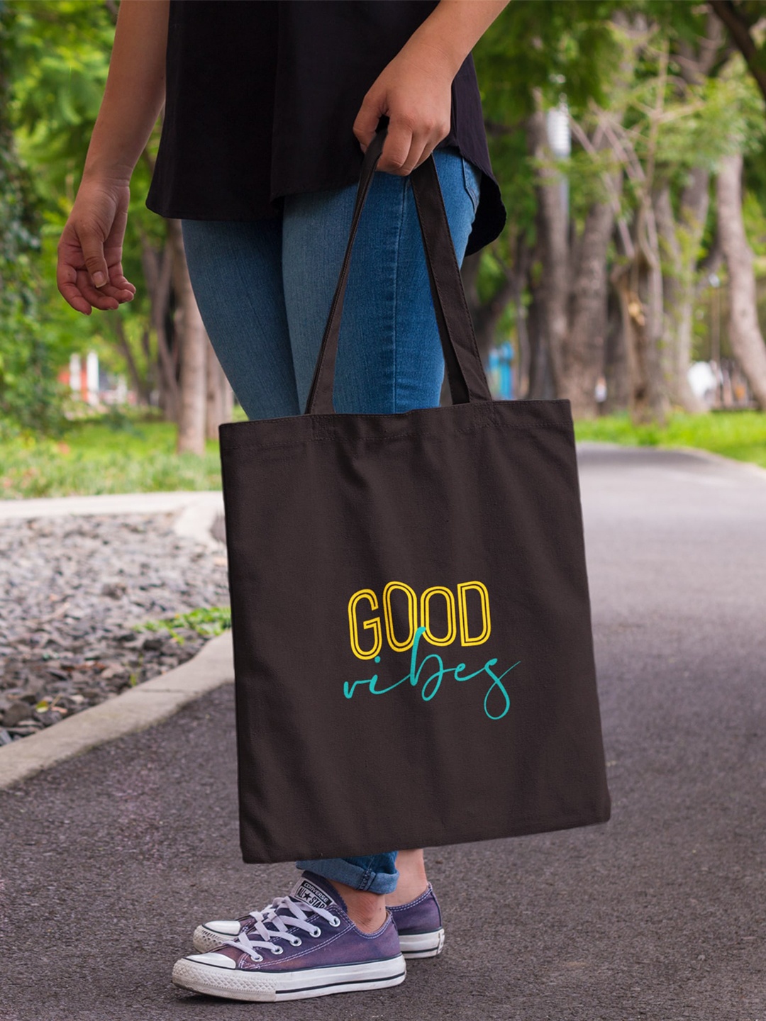 

Doodle Eco-Friendly Reusable Cotton Good Vibes Blooms Canvas Zipper Tote Bag, Black