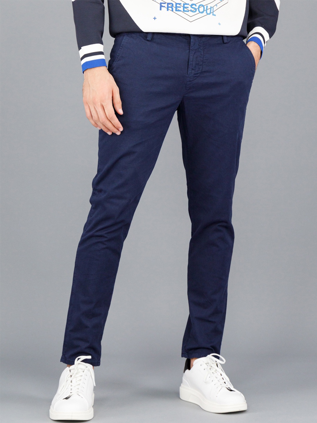 

FREESOUL Men Blue Trousers
