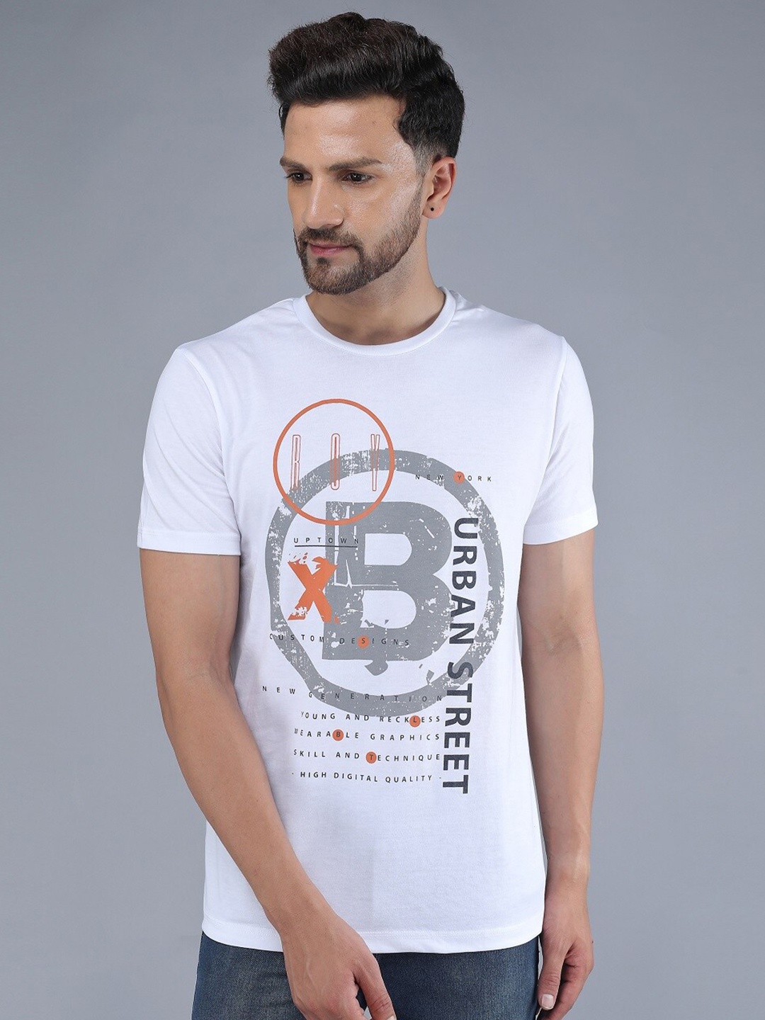 

TQS Men White Typography Printed Slim Fit T-shirt