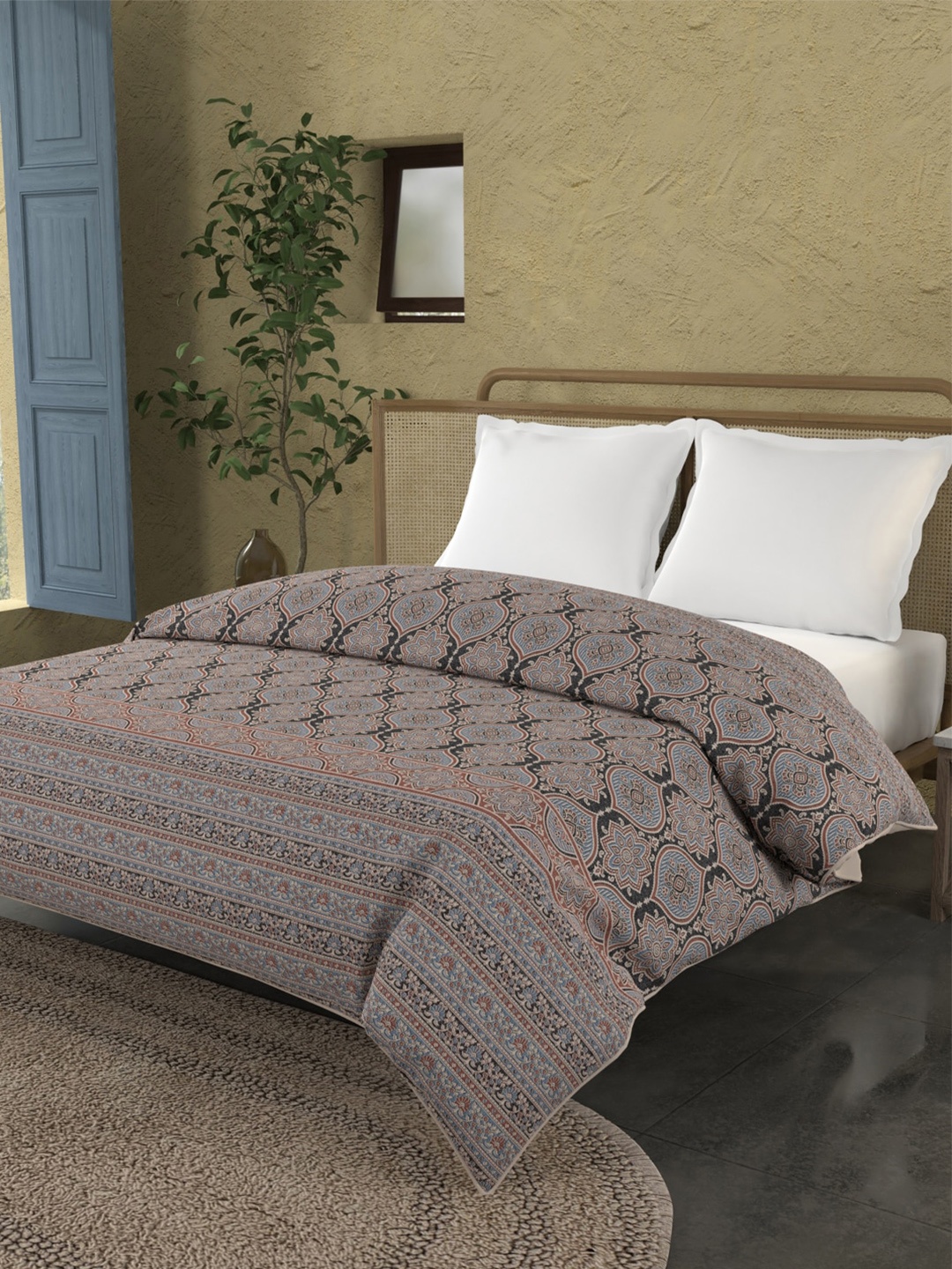 

MYTRIDENT Unisex Brown Blankets Quilts and Dohars