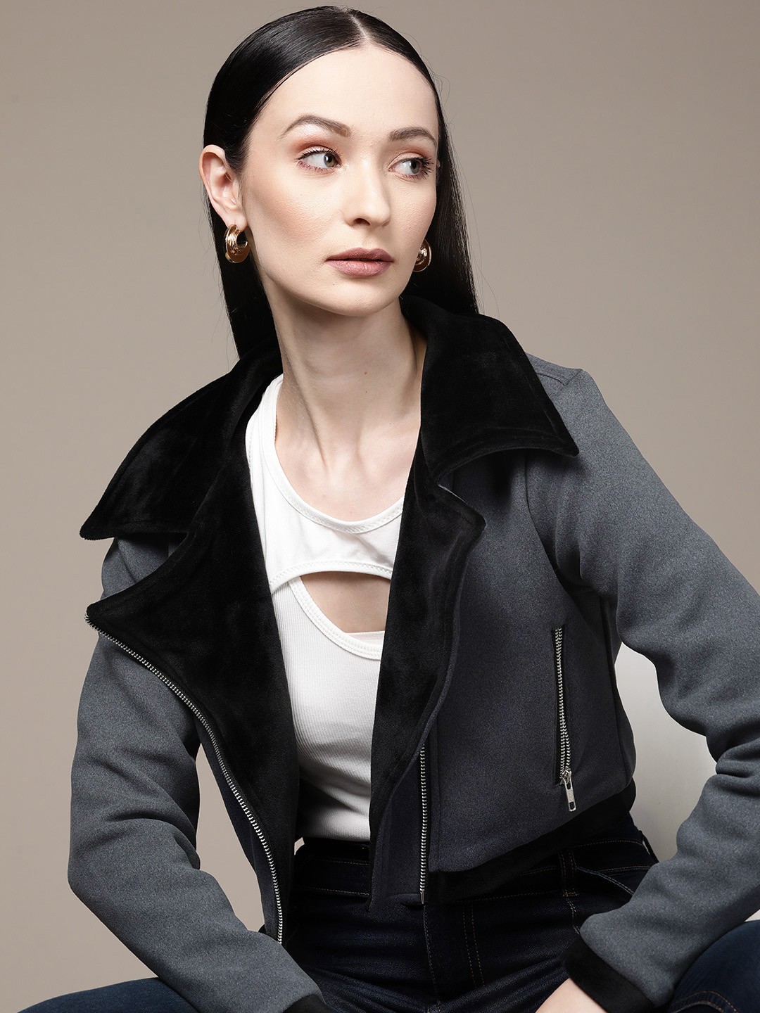 

bebe Women Grey All Day Solid Crop Tailored Jacket