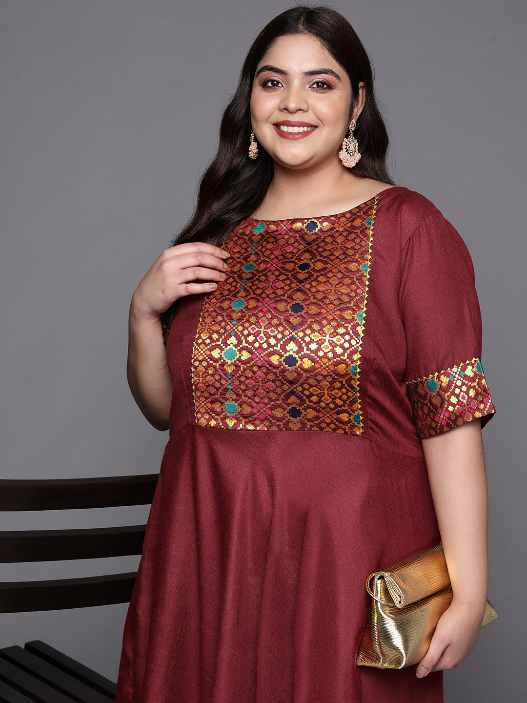 

INDDUS PLUS Women Ethnic Motifs Yoke Design Gotta Patti Brocade Kurta, Maroon