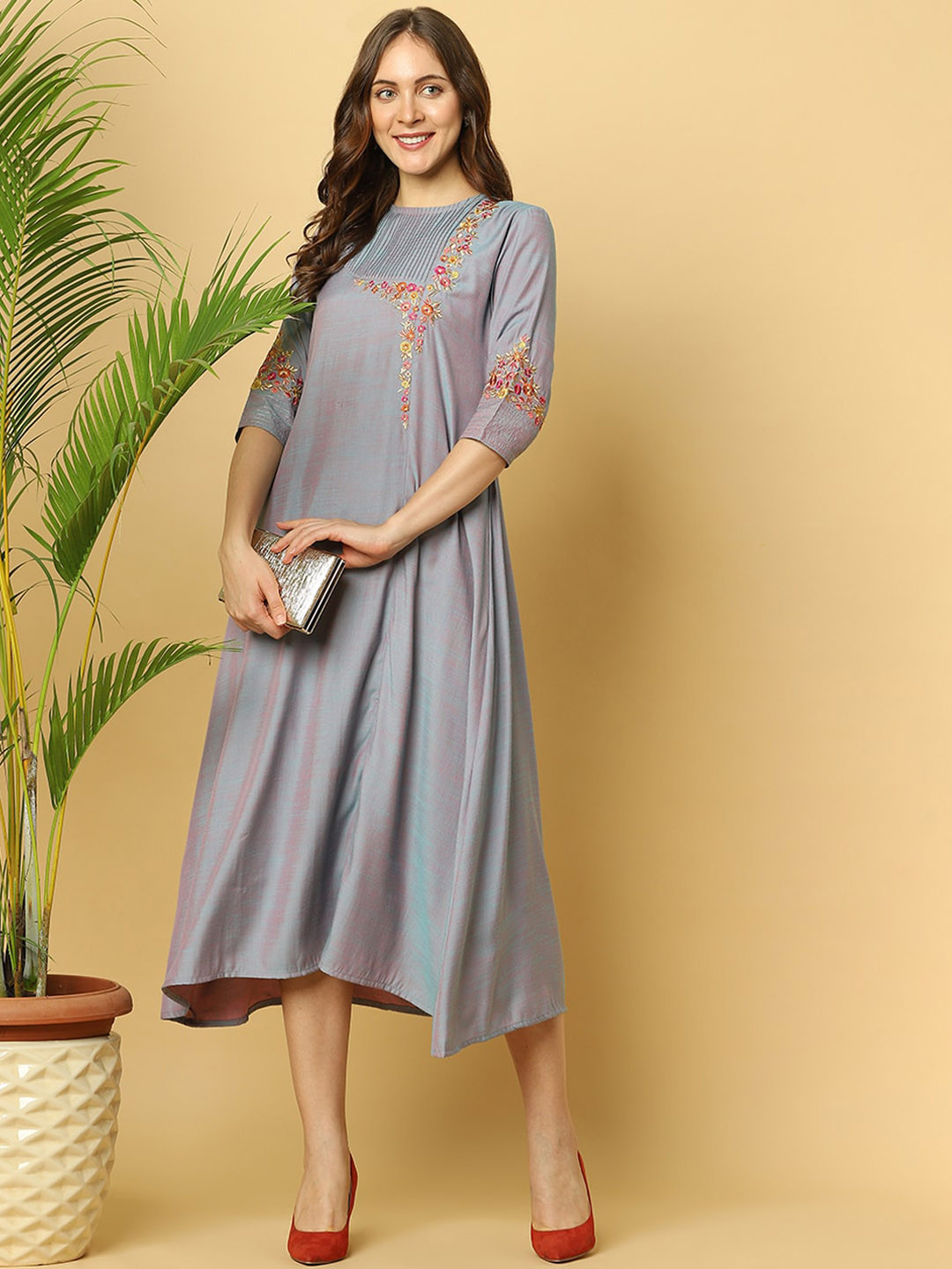 

Indifusion Women Purple Embroidered Thread Work Chanderi Silk Kurta