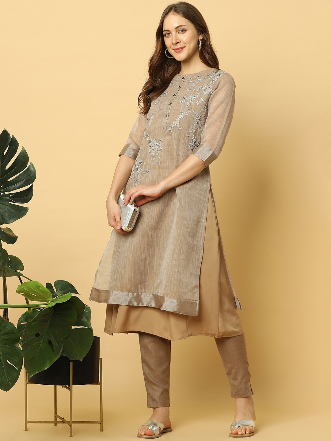 

Indifusion Women Beige Ethnic Motifs Yoke Design Thread Work Chanderi Silk Anarkali Kurta
