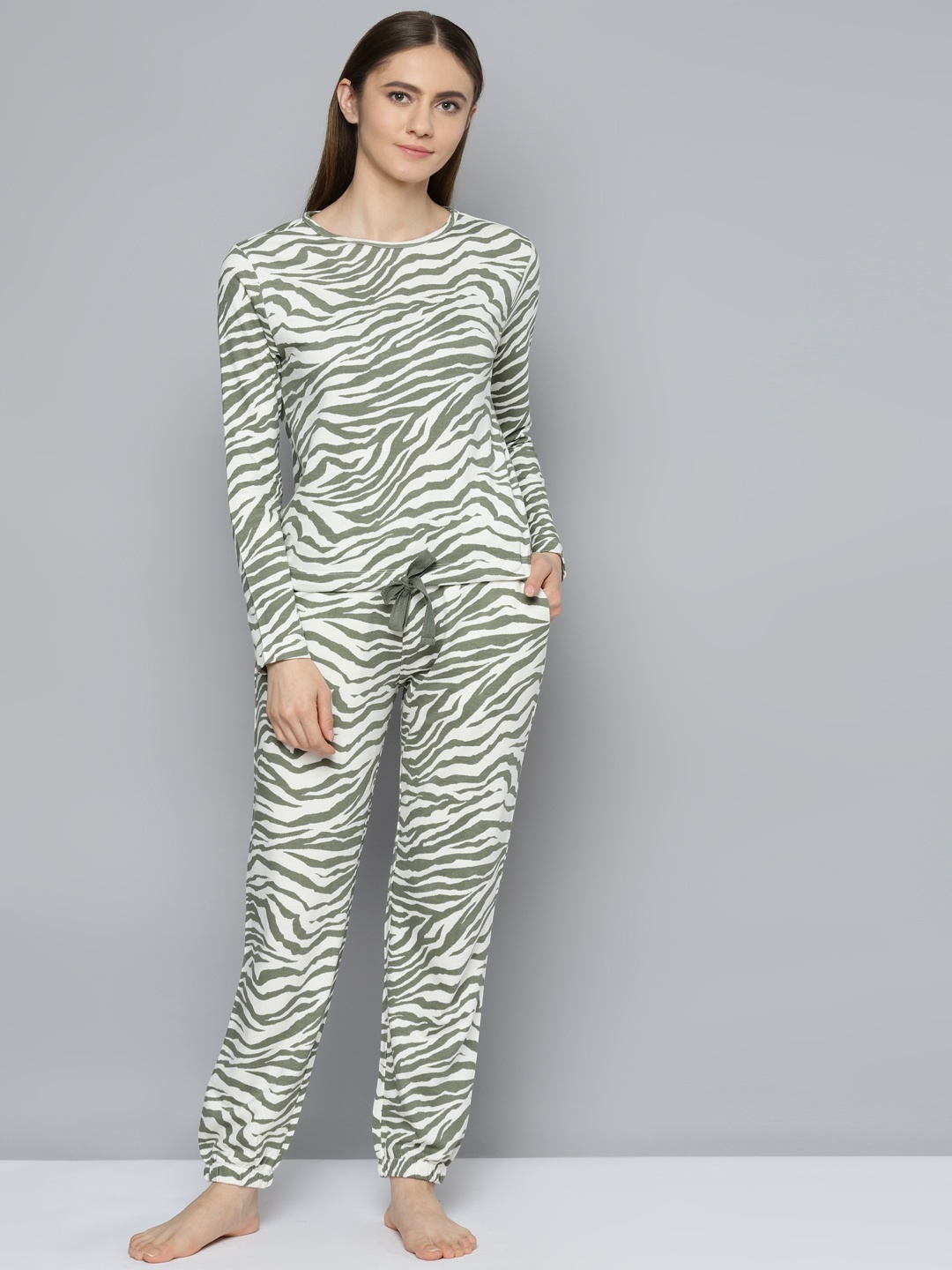 

VividArtsy Women White & Green Pure Cotton Zebra Print Pyjama Set