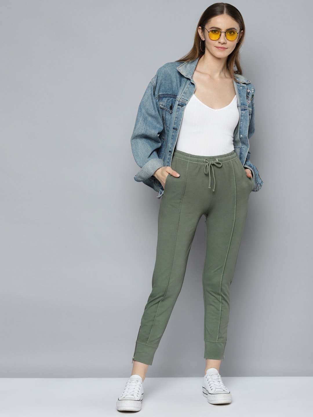 

VividArtsy Women Olive Green Relaxed Slim Fit Joggers