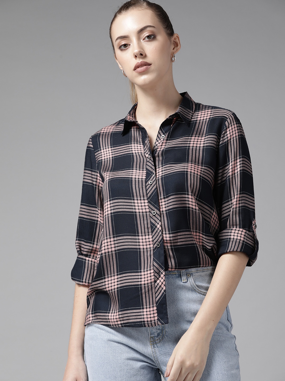 

Roadster Women Pink & Black Tartan Checked Casual Shirt