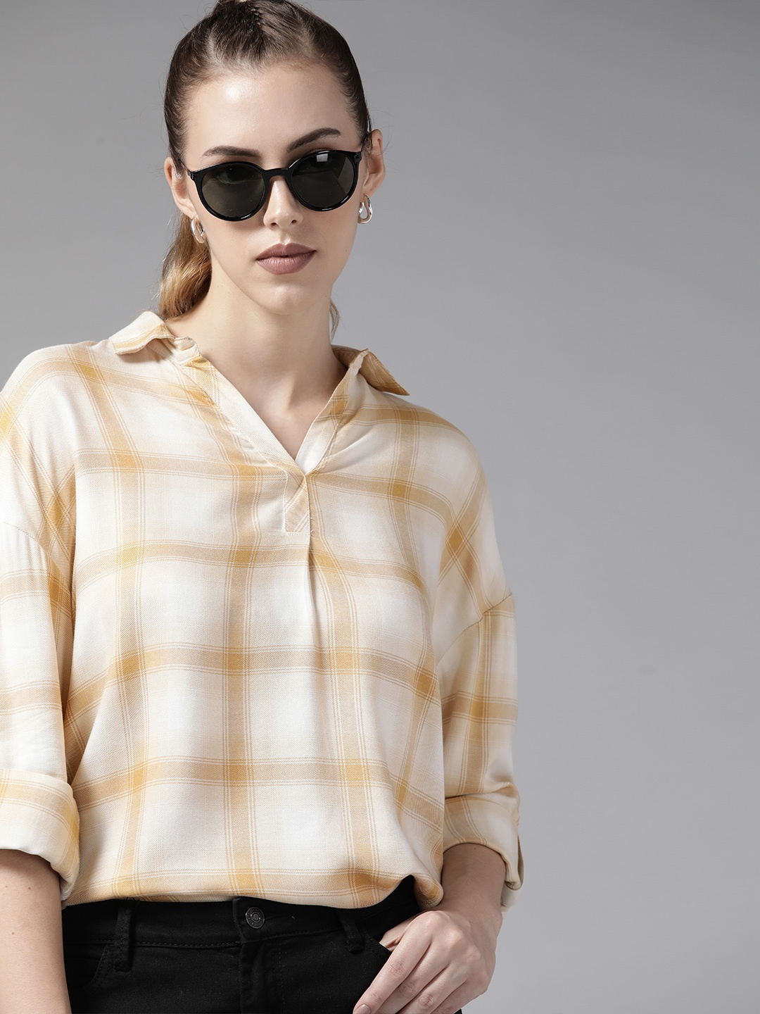 

Roadster Women White & Beige Tartan Checked Casual Shirt