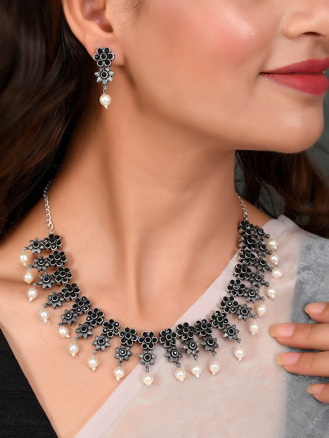 

AQUASTREET JEWELS Oxidised Silver-Plated White & Black Stone-Studded & Pearl Beaded Jewellery Set
