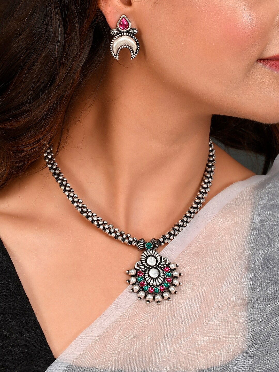

AQUASTREET JEWELS Oxidised Silver-Plated Red & Green Stone-Studded Jewellery Set