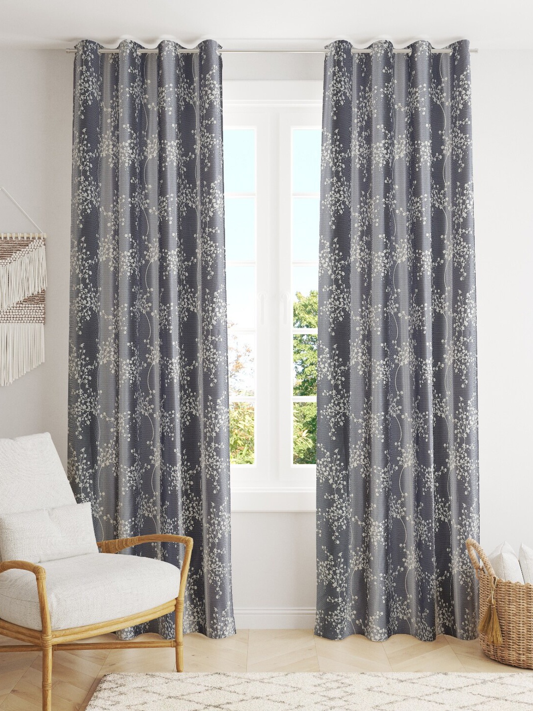 

Slushy Mushy Grey & White Set of 2 Floral Long Door Curtain