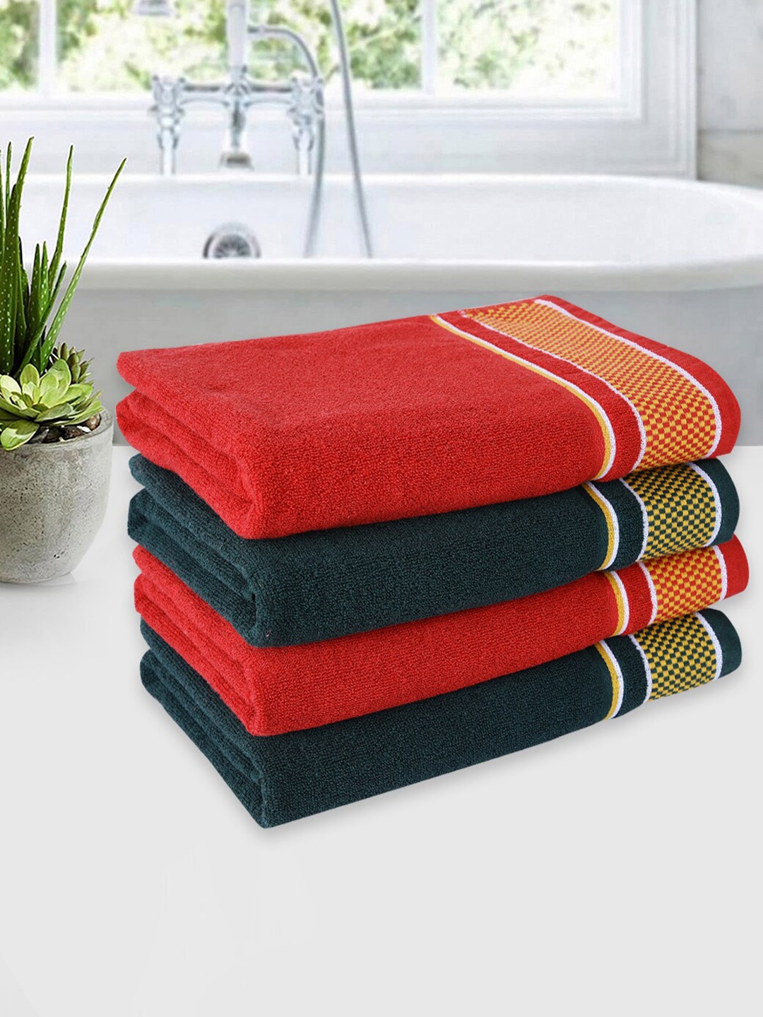

ROMEE Set Of 4 Solid 500 GSM Cotton Bath Towels, Red