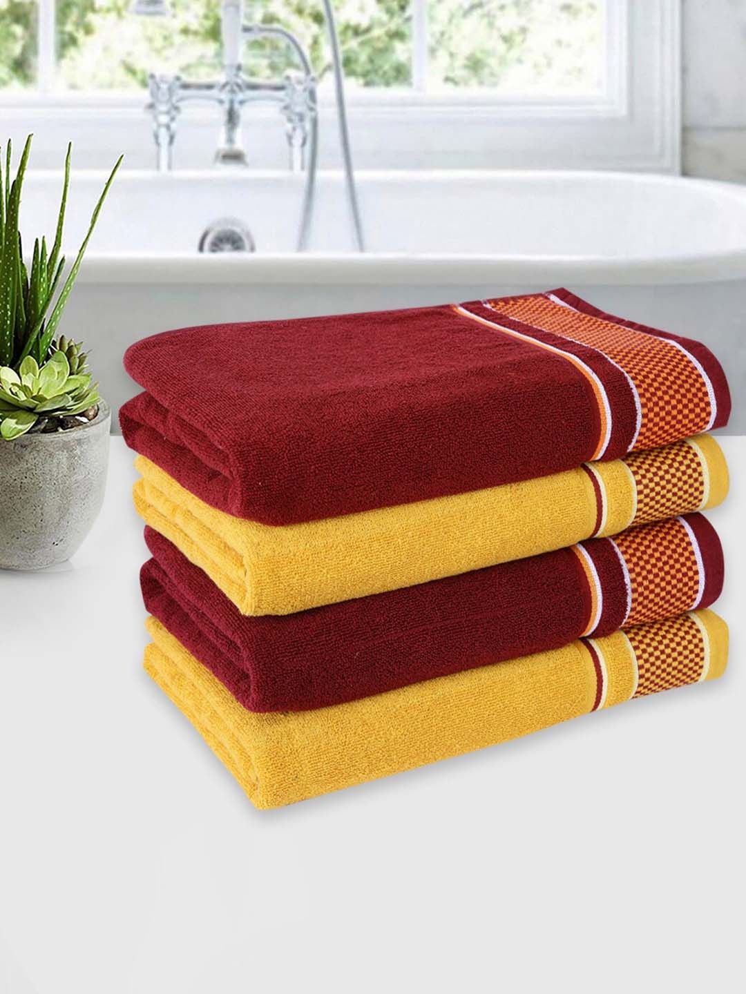 

ROMEE Set Of 4 Solid 500 GSM Cotton Bath Towels, Maroon