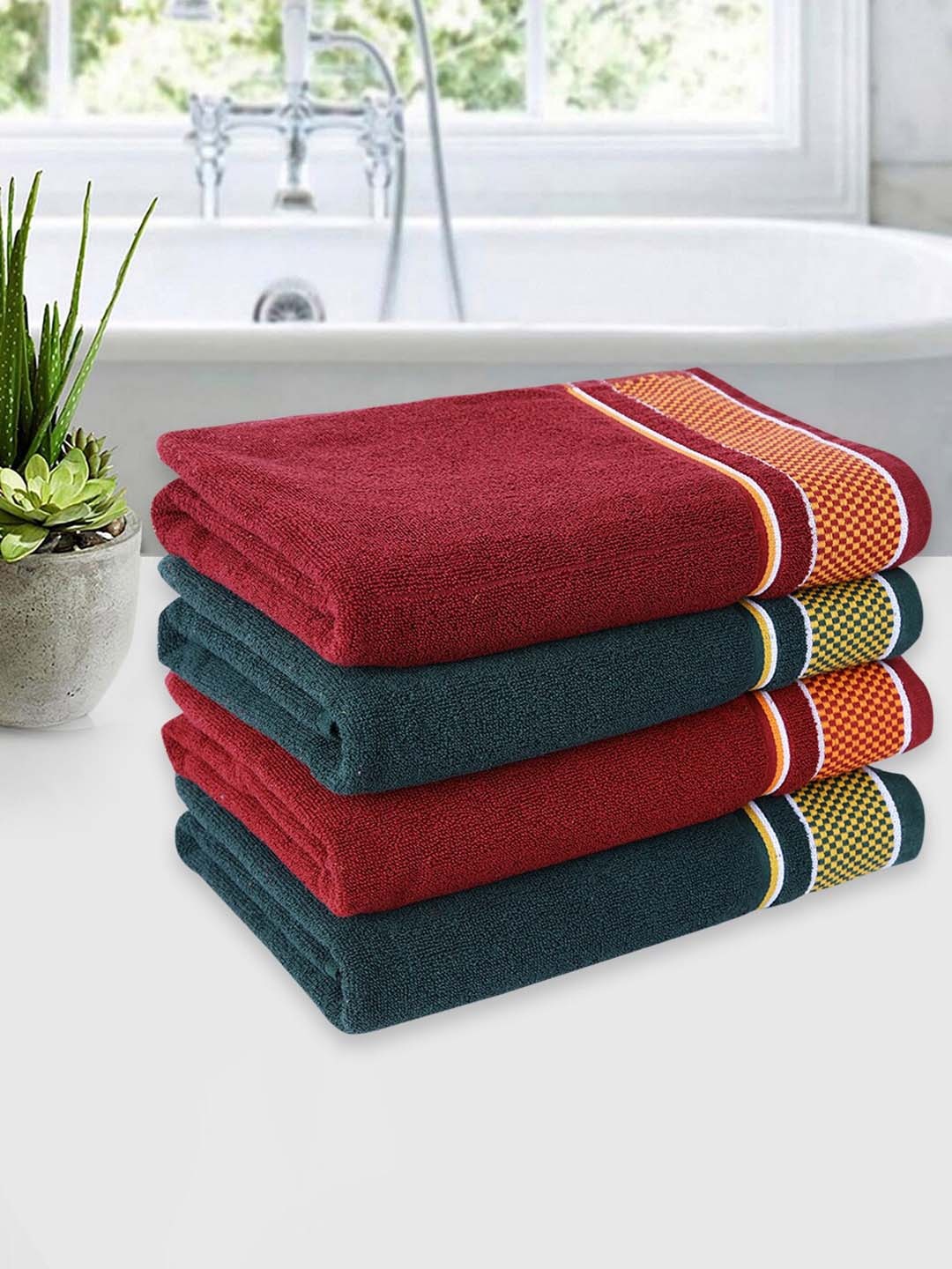 

ROMEE Set Of 4 Solid 500 GSM Cotton Bath Towels, Maroon