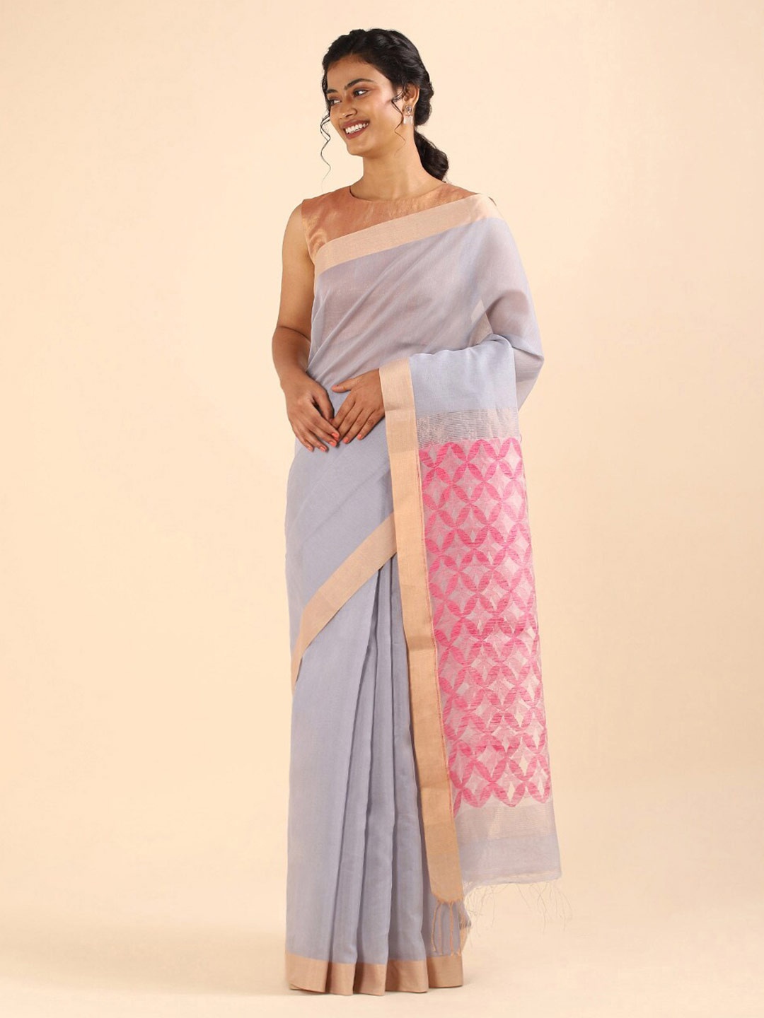 

Taneira Grey & Pink Zari Silk Cotton Saree