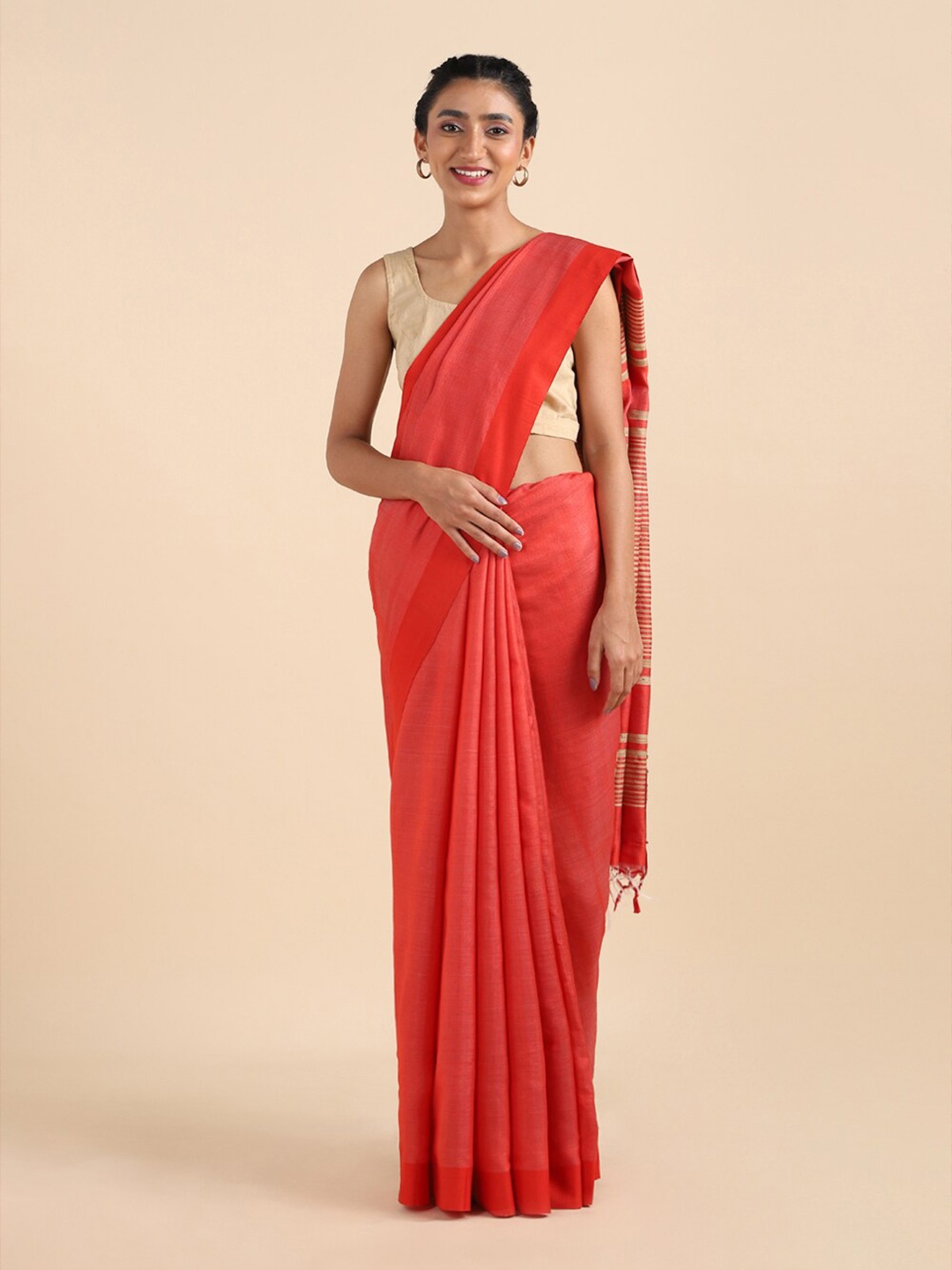 

Taneira Red Silk Blend Bhagalpuri Saree