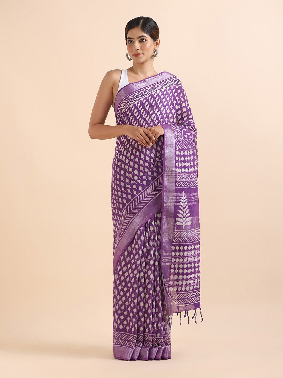 

Taneira Purple & White Zari Bagru Saree