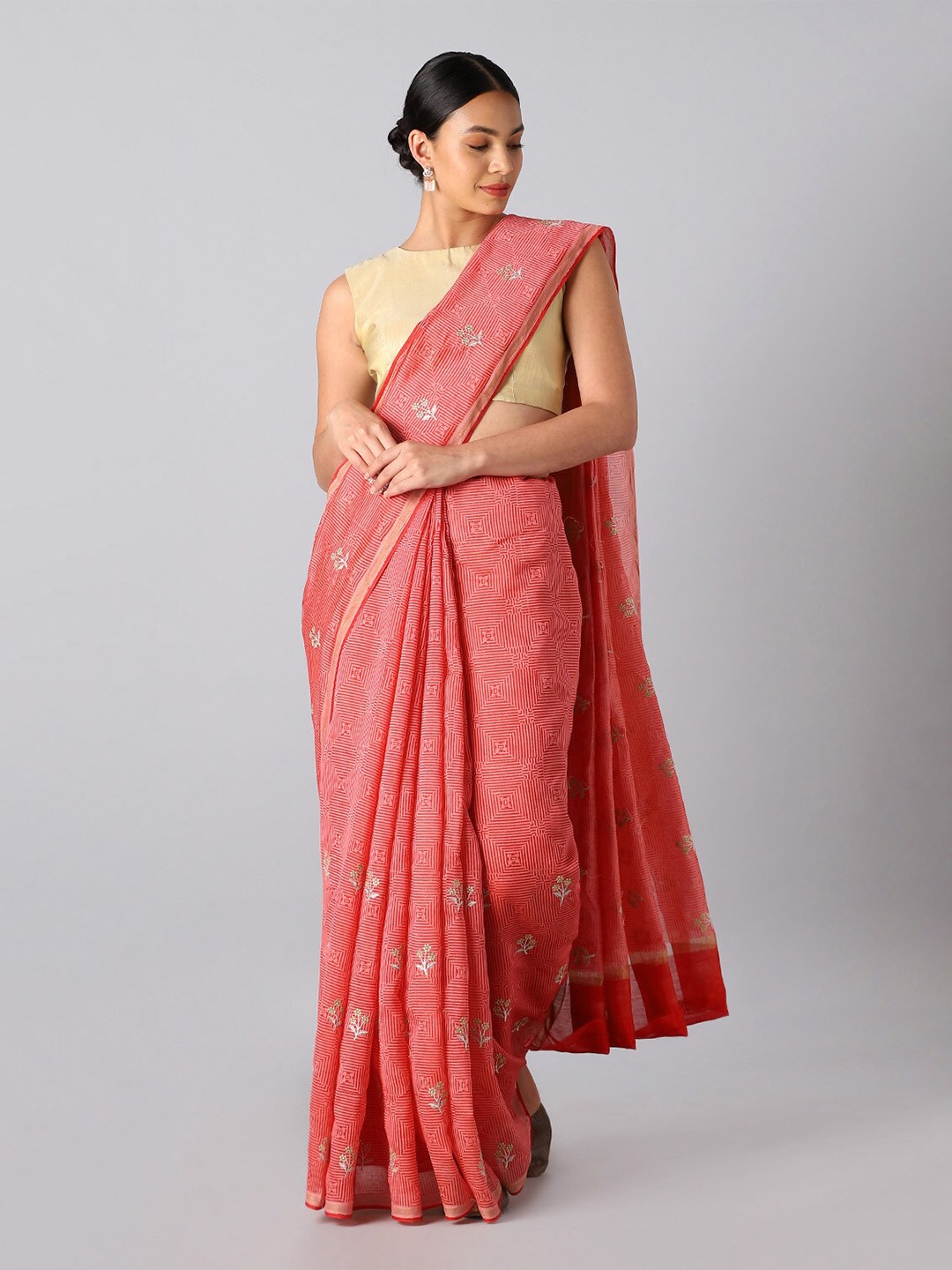 

Taneira Red & Gold-Toned Floral Zari Silk Cotton Saree