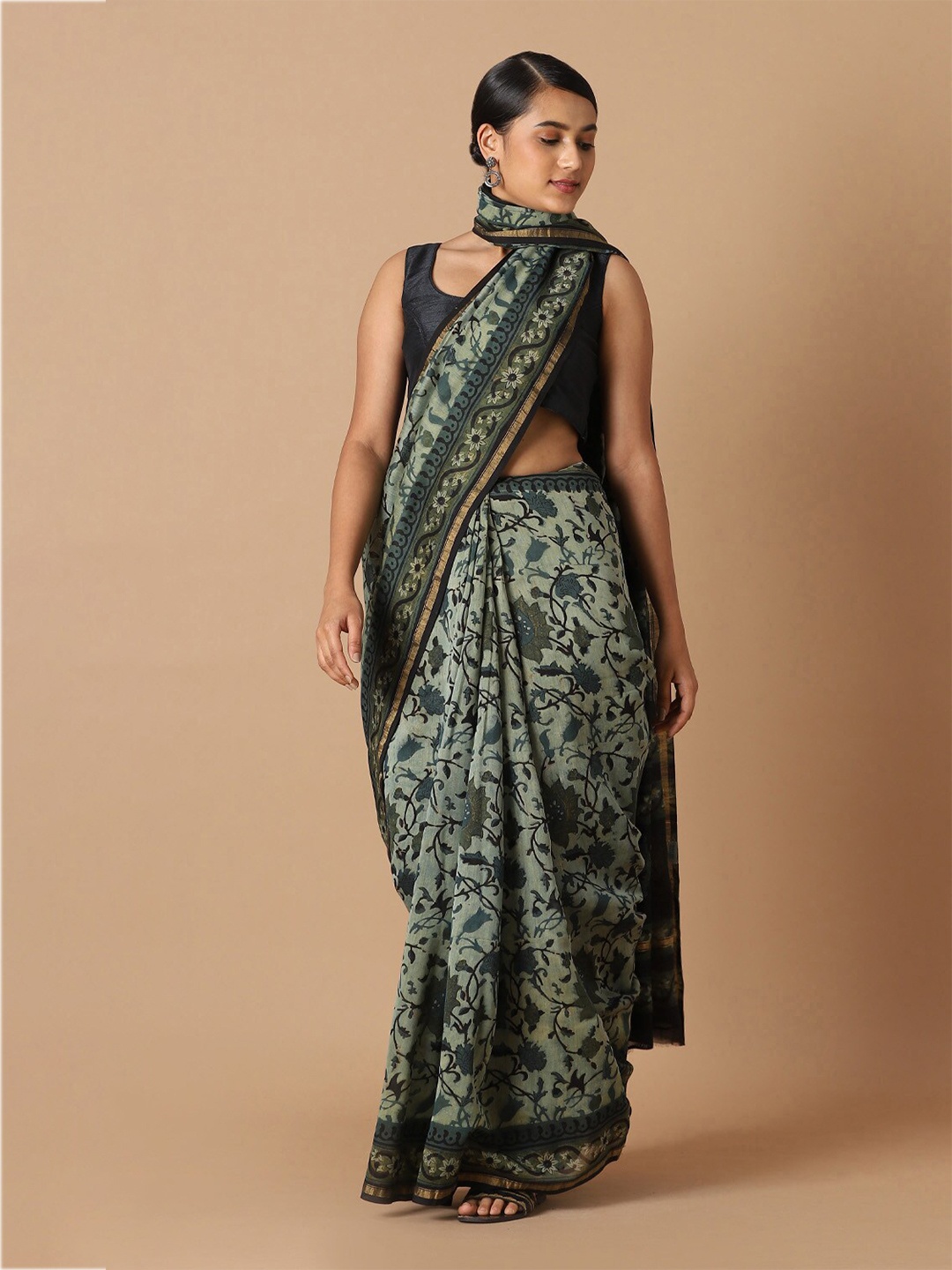 

Taneira Green Floral Zari Silk Cotton Bagru Saree