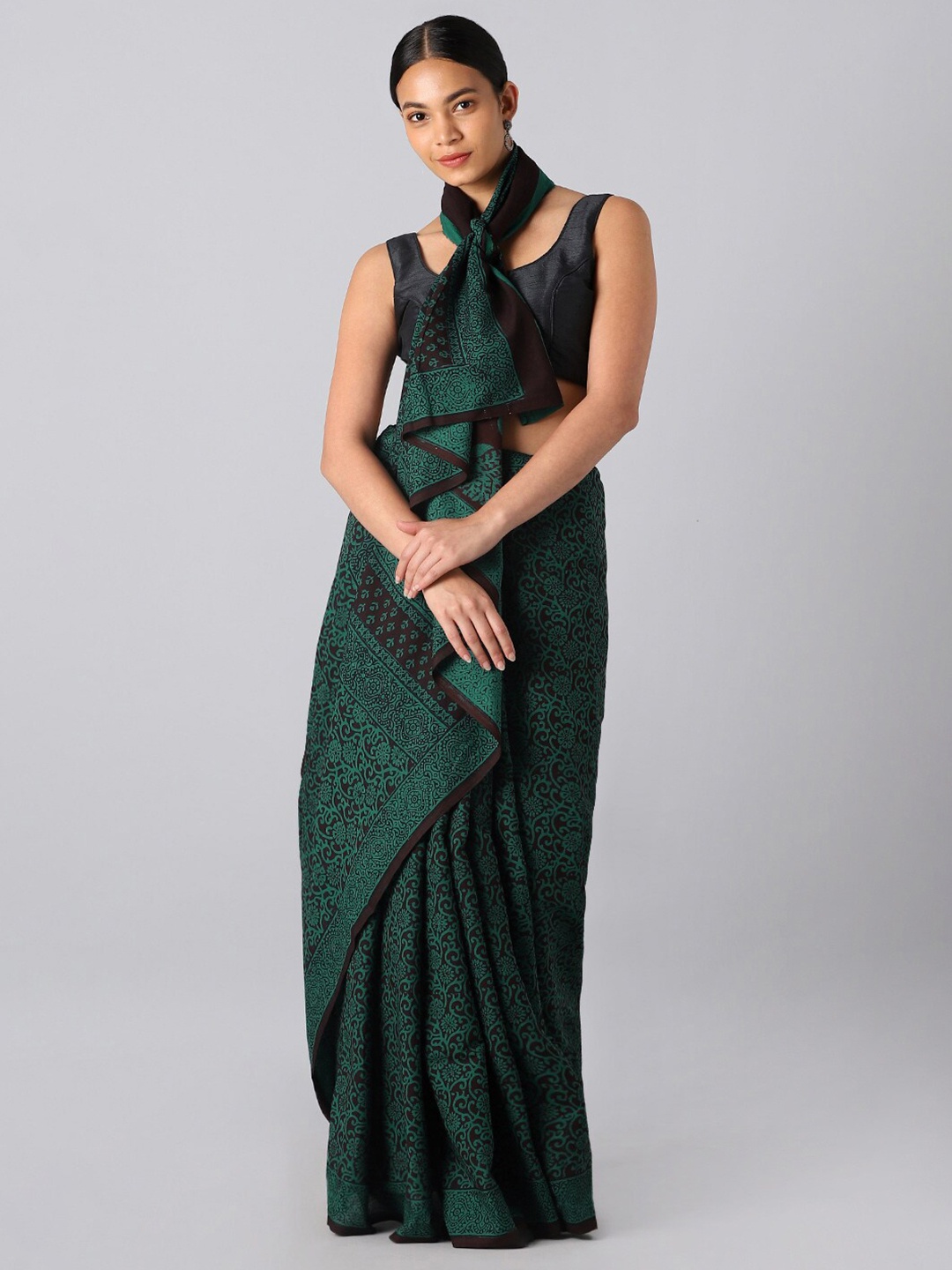 

Taneira Green & Black Floral Pure Cotton Bagh Saree