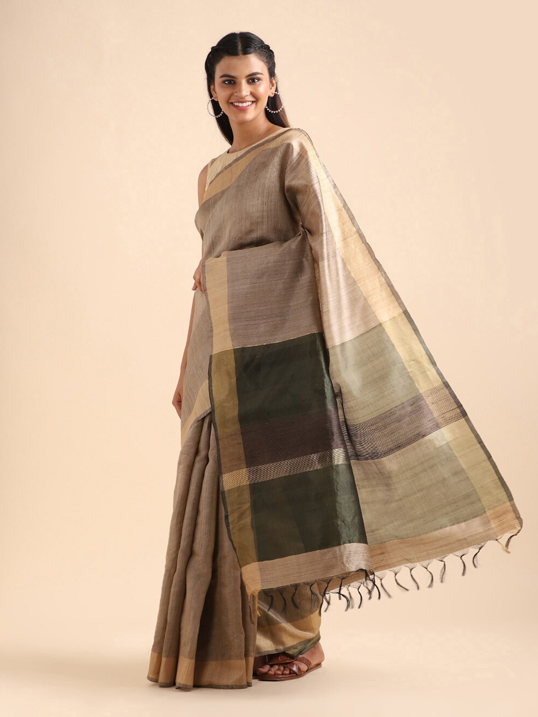 

Taneira Beige & Black Zari Pure Silk Bhagalpuri Saree