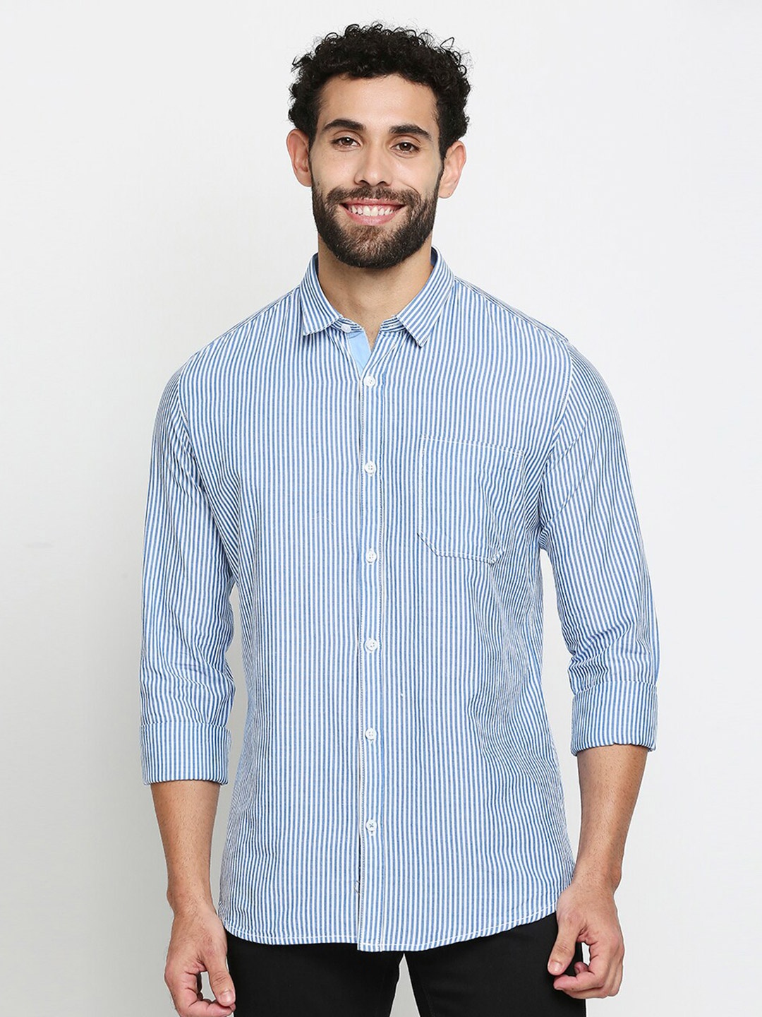

Solemio Men Blue & White Striped Pure Cotton Casual Shirt