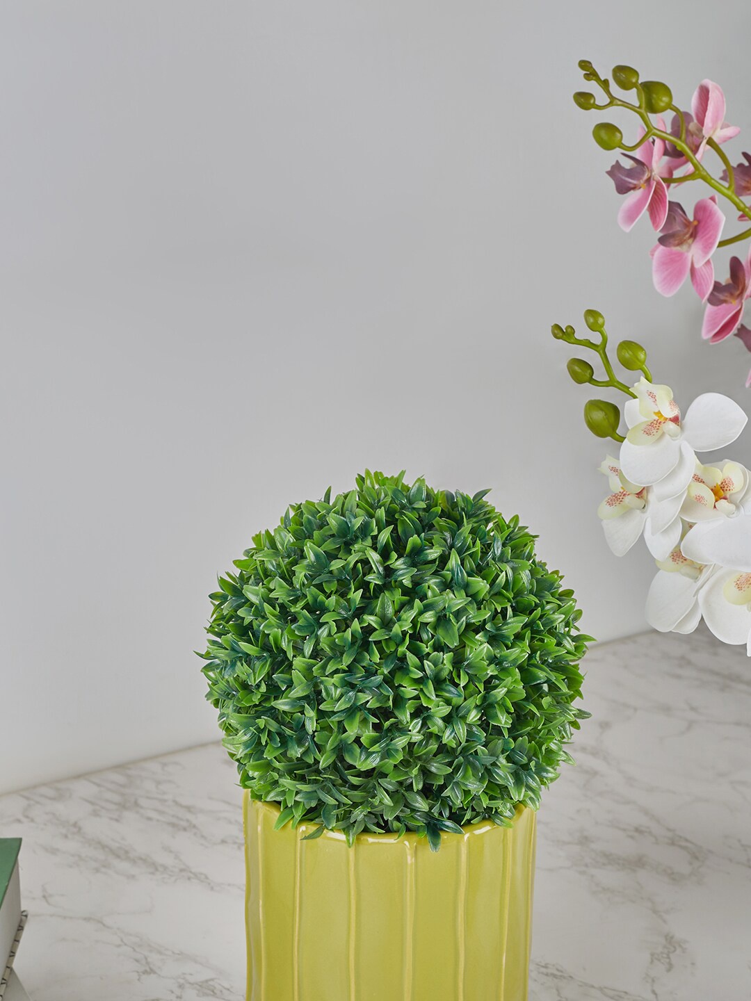 

HomeTown Green Ilana Artificial Grass Decorative Ball Dia