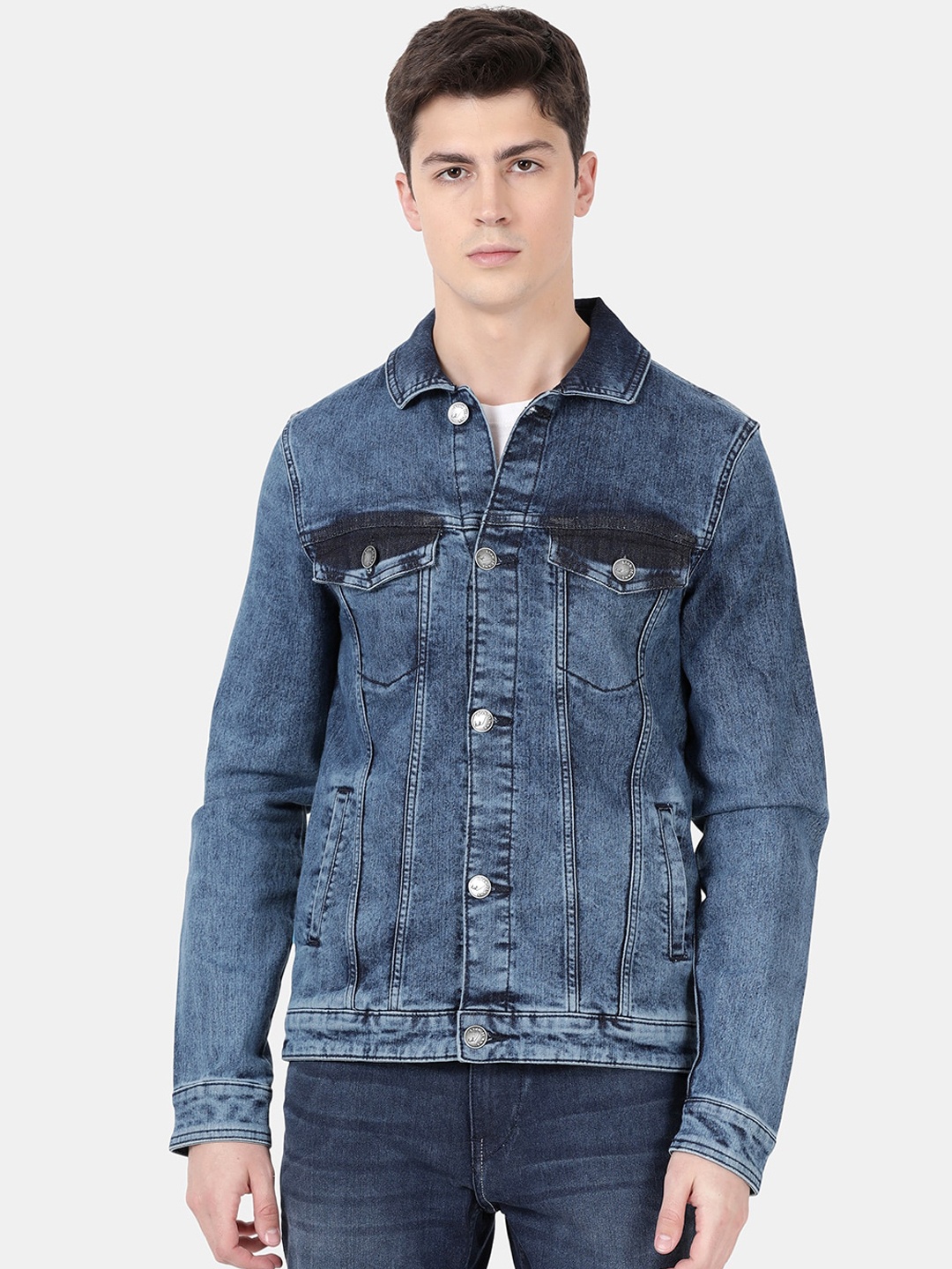 

Llak Jeans Men Blue Washed Denim Jacket