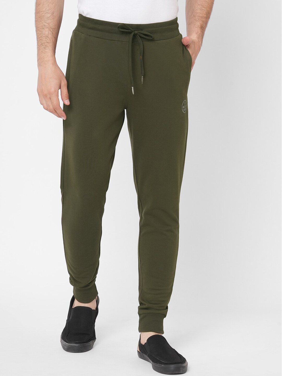 

Sweet Dreams Men Olive Solid Track Pants