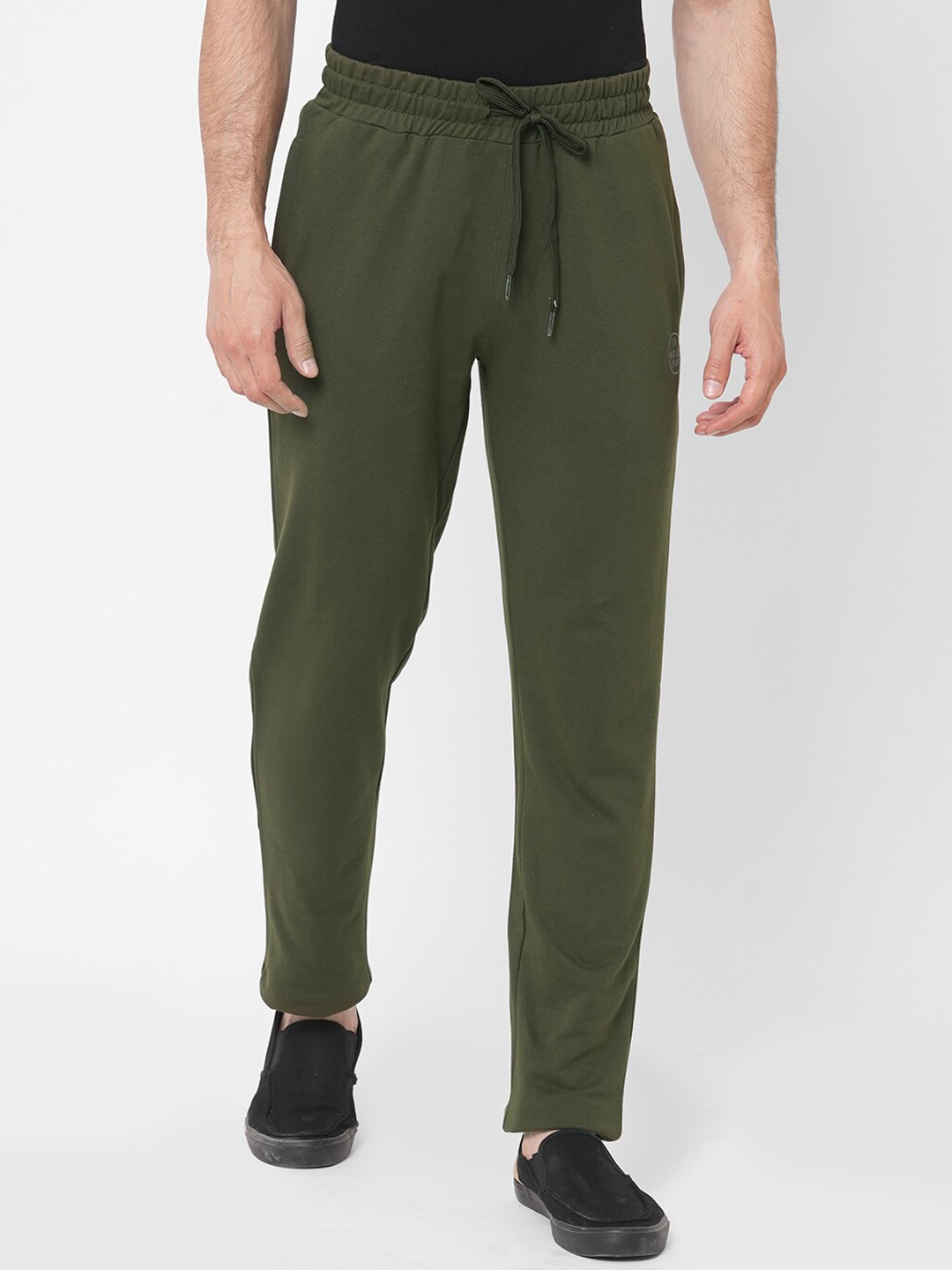 

Sweet Dreams Men Olive Solid Track Pants