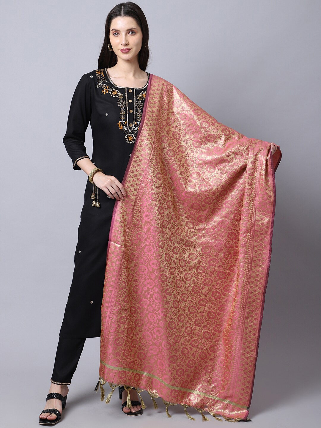 

LOOM LEGACY Pink & Gold-Toned Woven Design Cotton Silk Dupatta with Zari