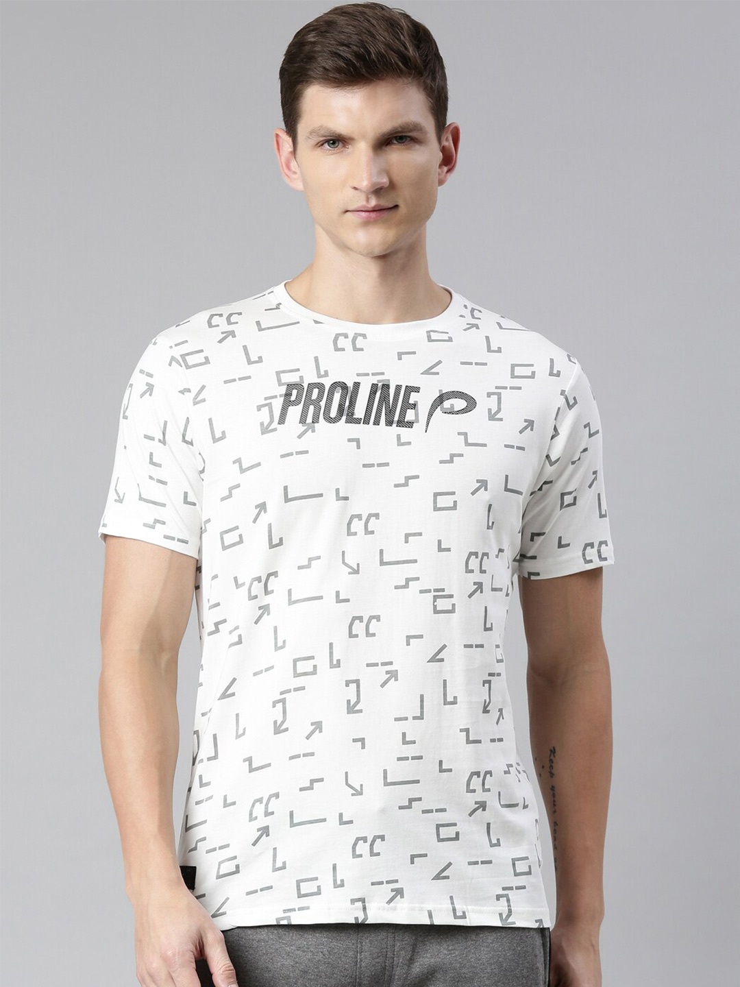 

Proline Active Men Off White Printed T-shirt