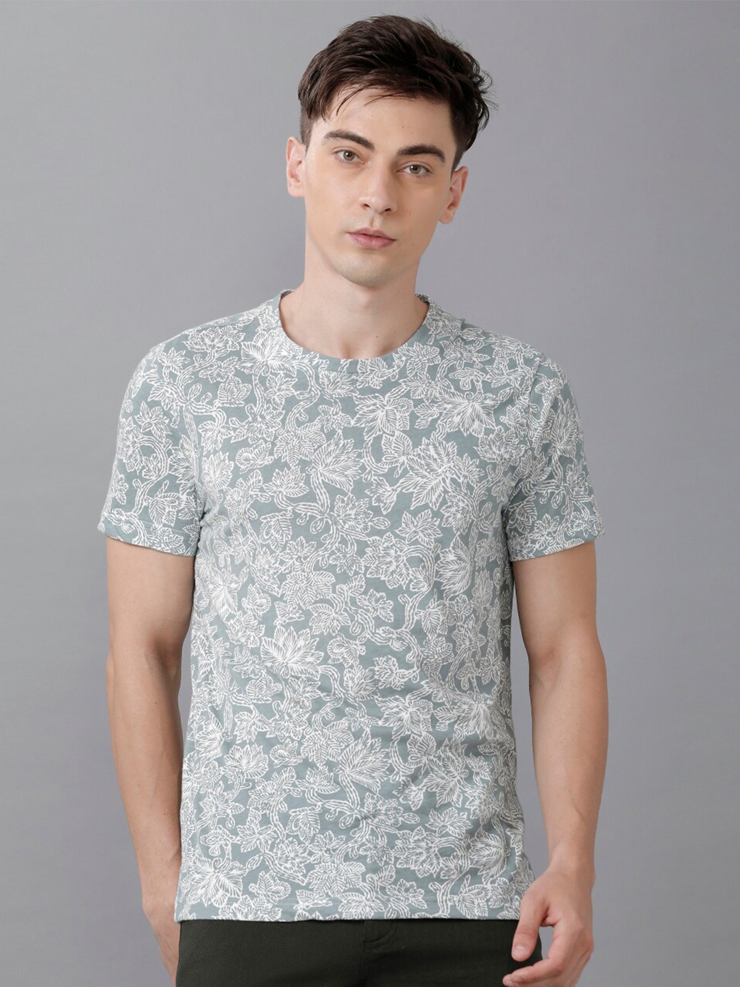 

CP BRO Men Multicoloured Floral Printed Raw Edge Slim Fit T-shirt, Multi