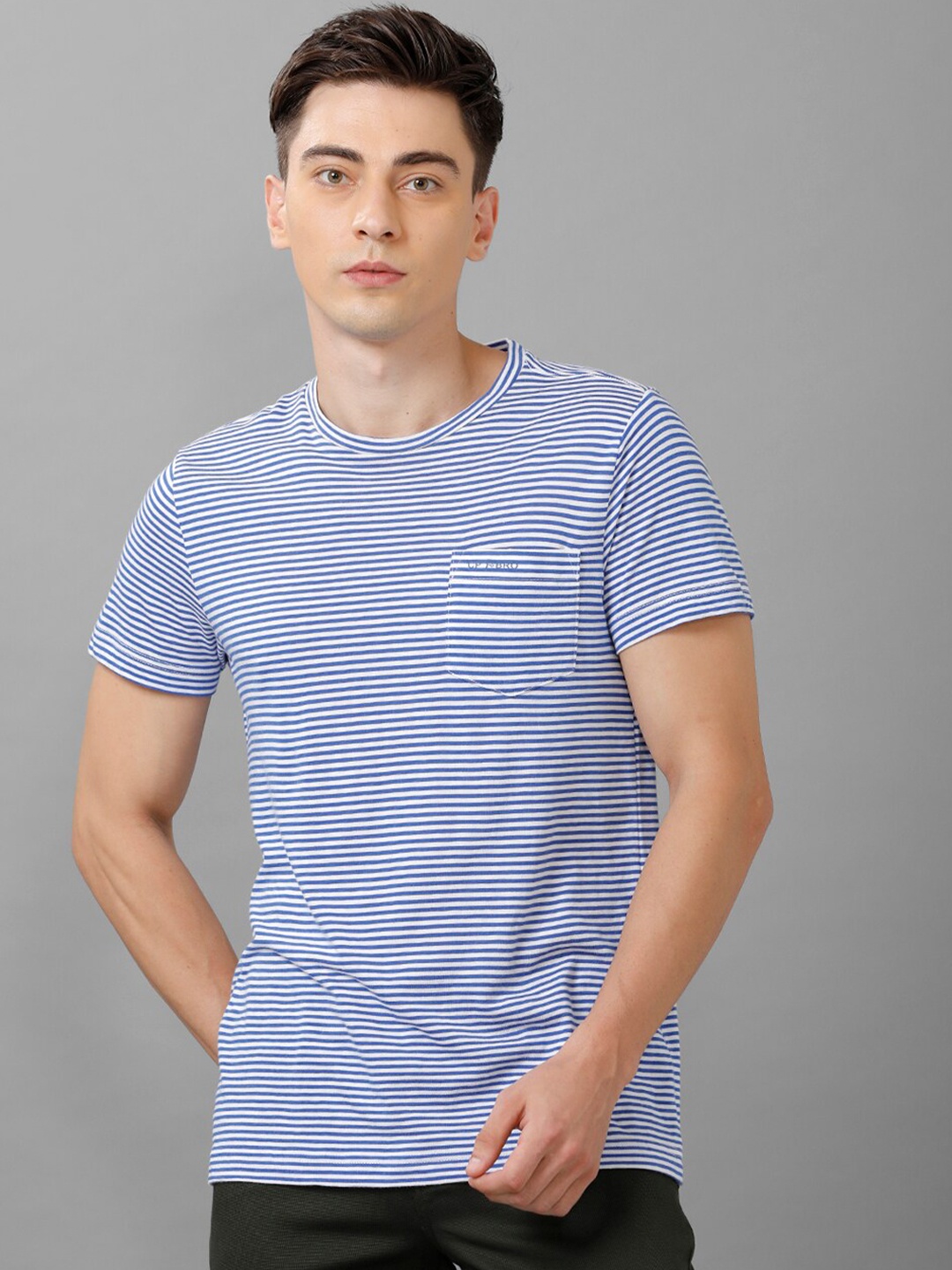 

CP BRO Men Blue & White Striped Cotton Slim Fit T-shirt
