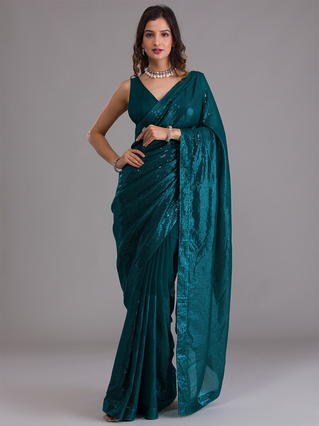 

Koskii Green Embellished Sequined Saree