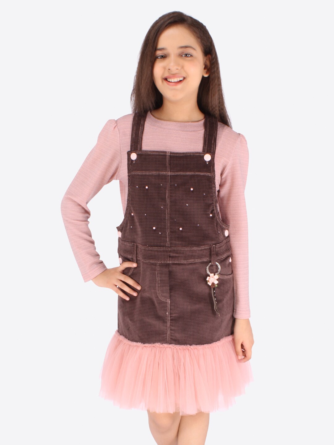 

CUTECUMBER Peach-Coloured Colourblocked Pinafore Dress