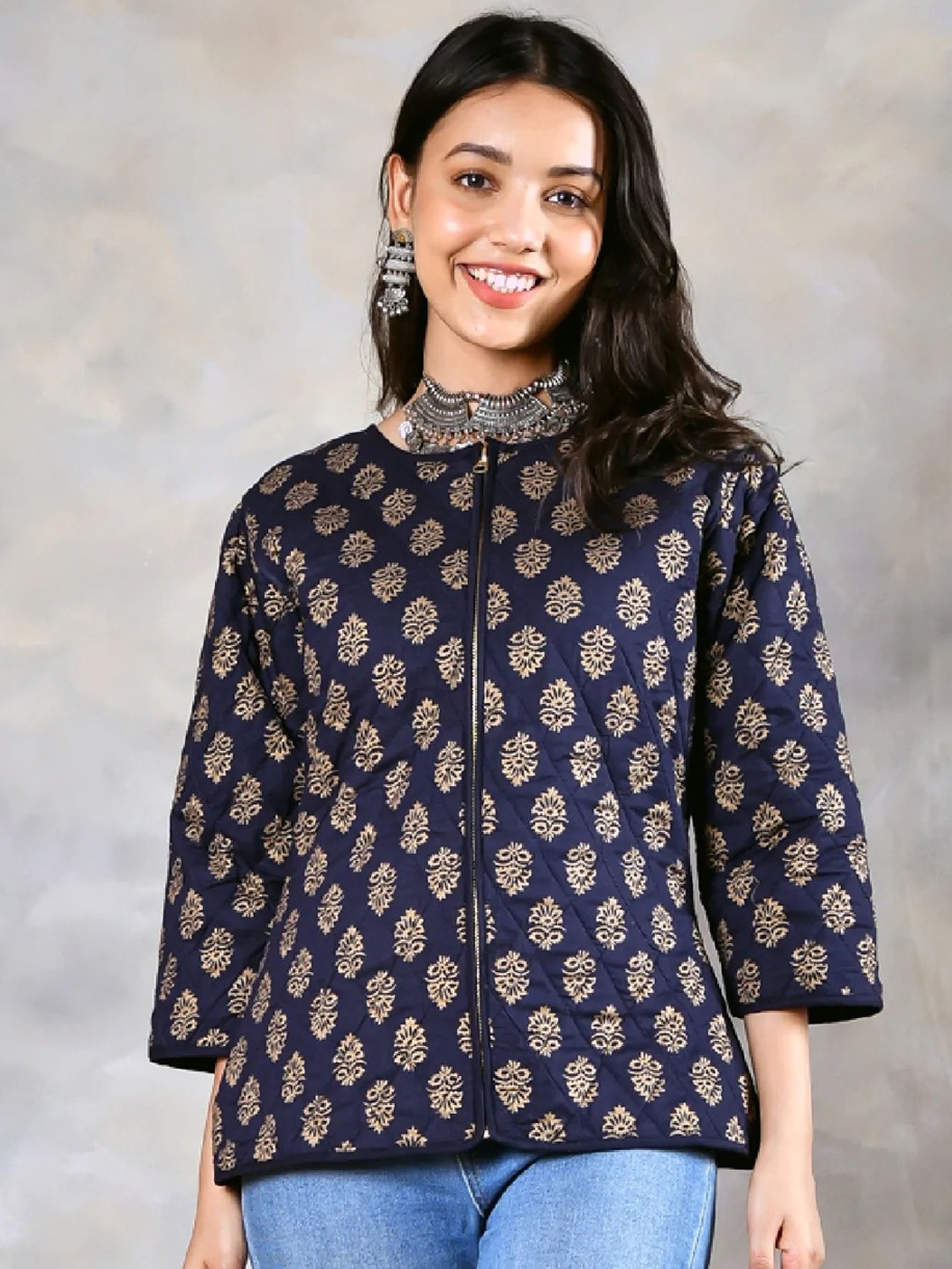 

Rustorange Women Blue Geometric Crop Tailored Jacket