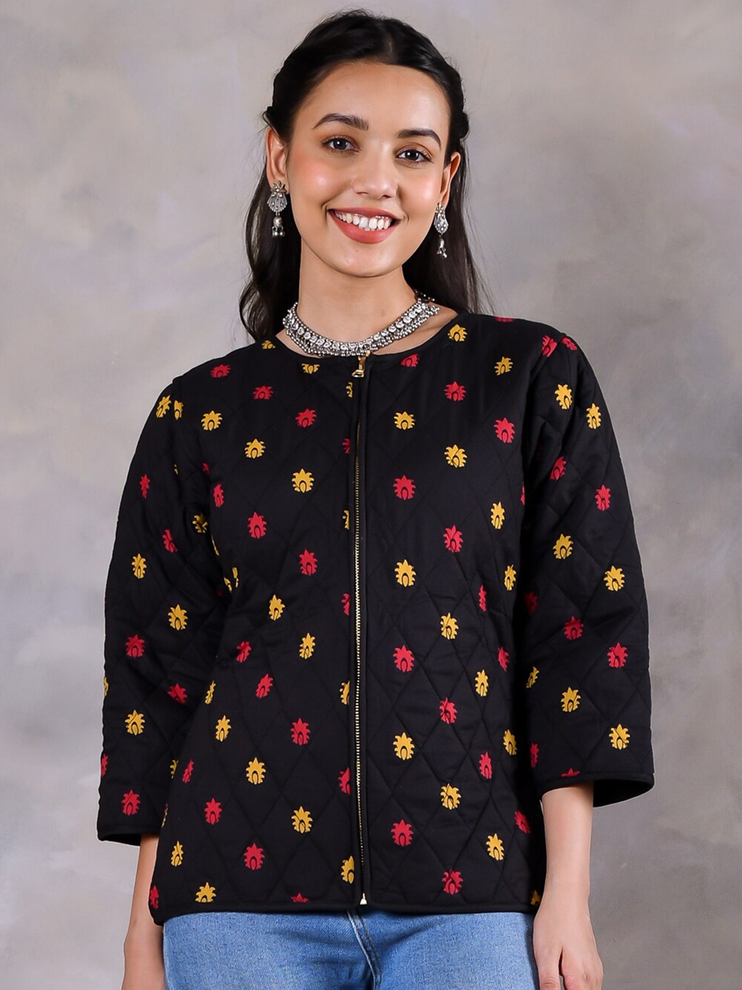 

Rustorange Women Black Geometric Crop Tailored Jacket