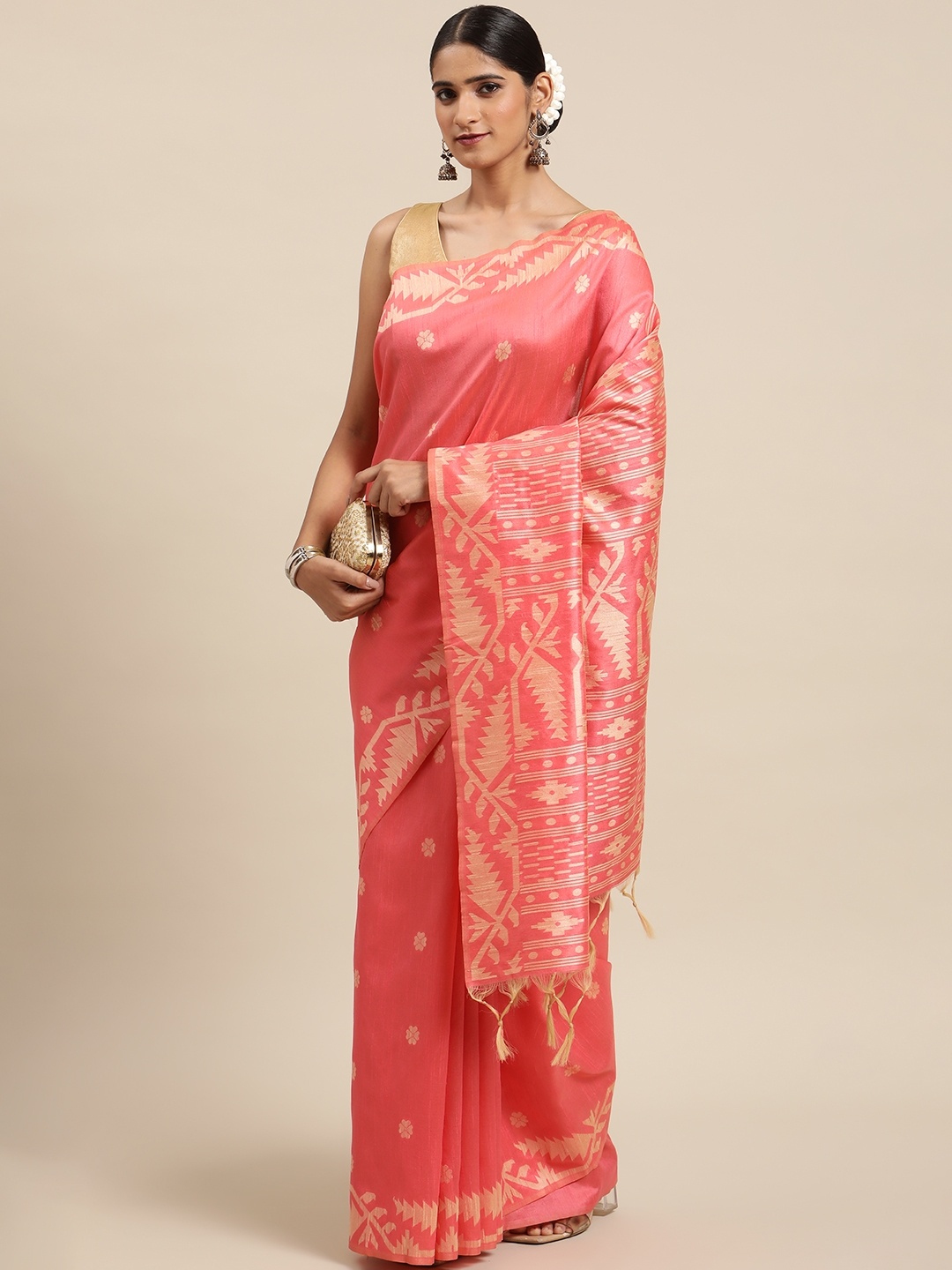 

VISHNU WEAVES Peach-Coloured & Beige Ethnic Motifs Saree