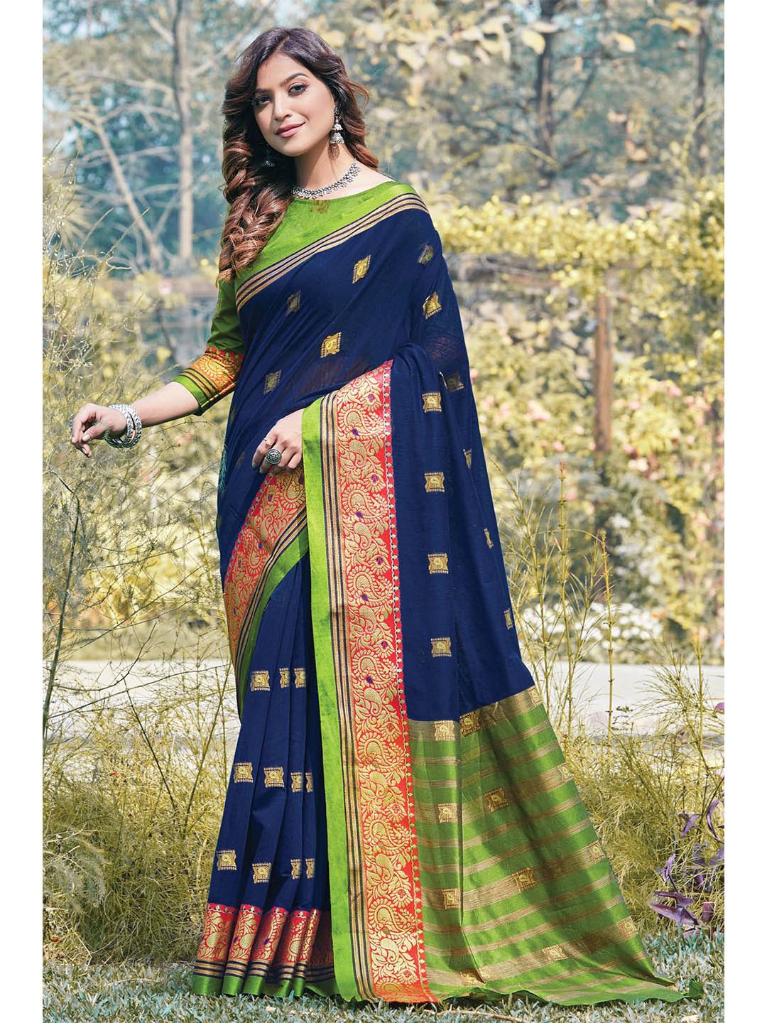 

KARAGIRI Navy Blue & Green Woven Design Zari Saree