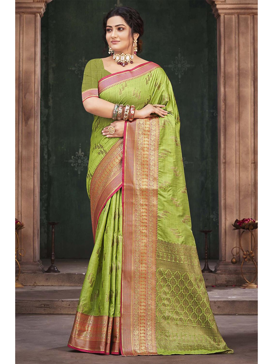 

KARAGIRI Green And Pink Woven Design Zari Saree