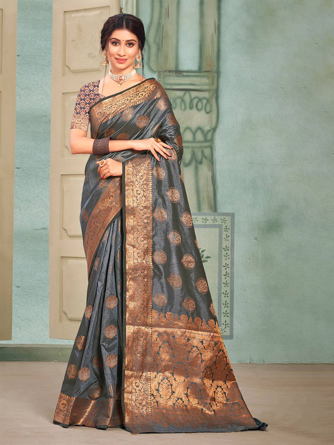 

KARAGIRI Grey And Gold Toned Woven Design Zari Saree