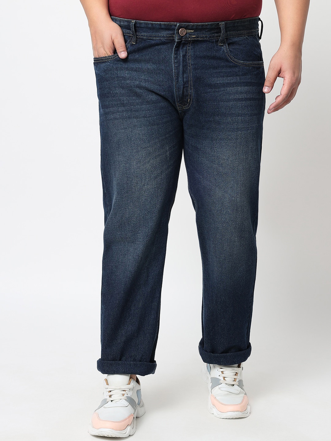

FEVER Men Blue Straight Fit Light Fade Jeans