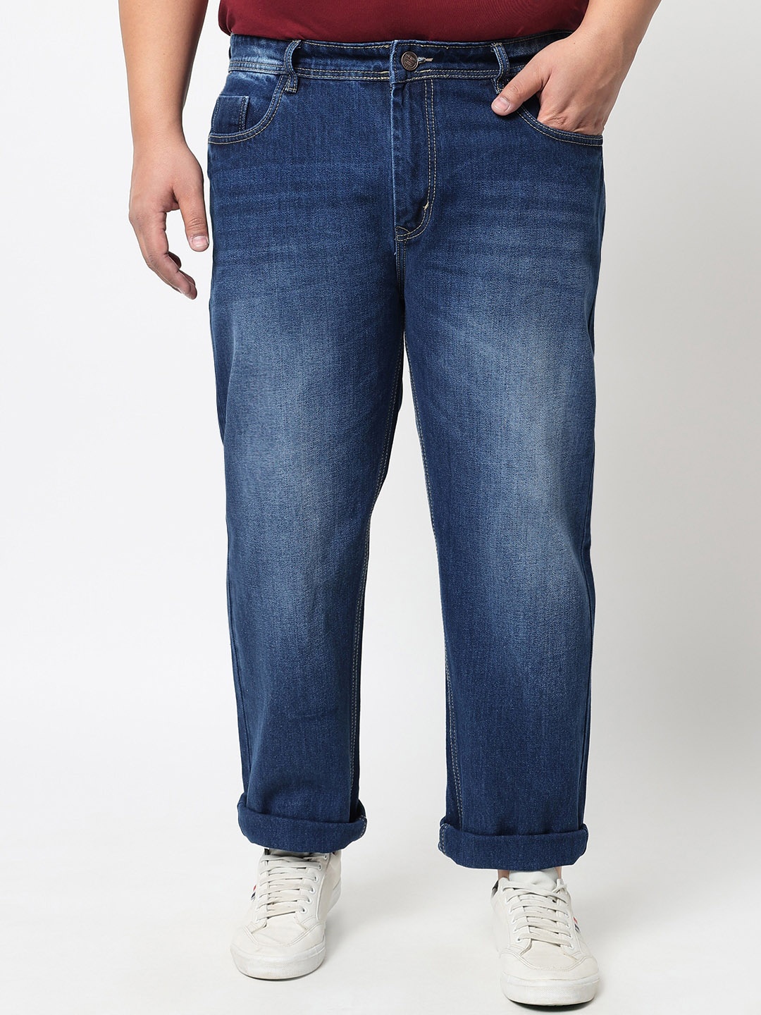 

FEVER Men Blue Straight Fit Light Fade Jeans