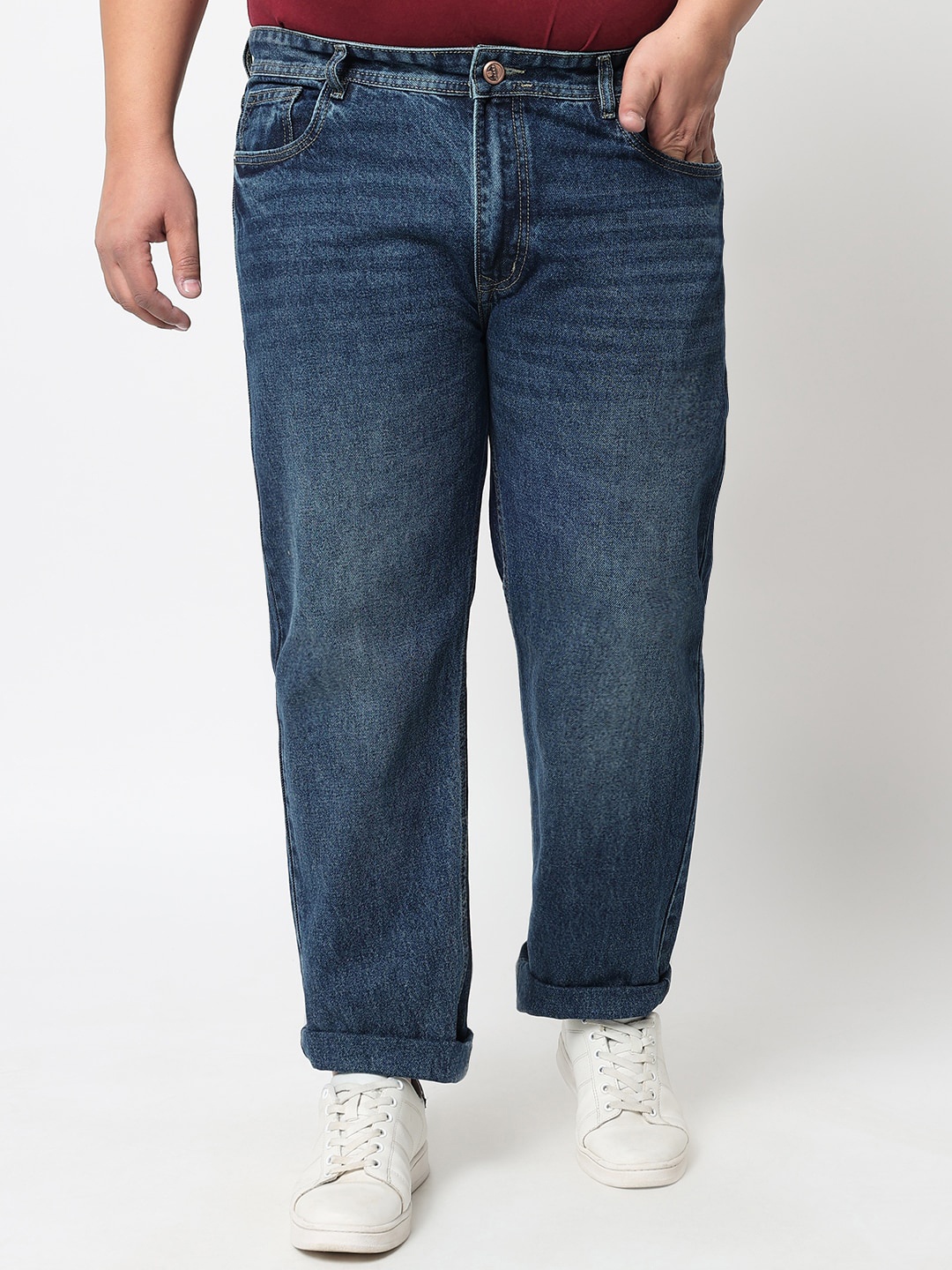 

FEVER Men Blue Straight Fit Low Distress Light Fade Jeans