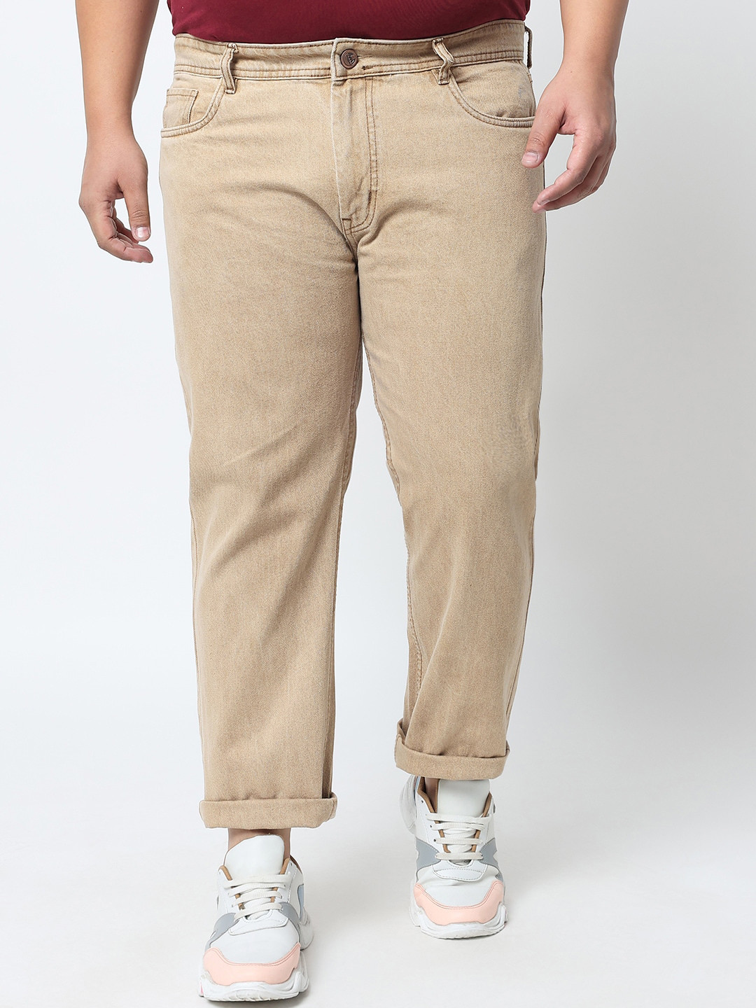 

FEVER Men Brown Straight Fit Low Distress Jeans