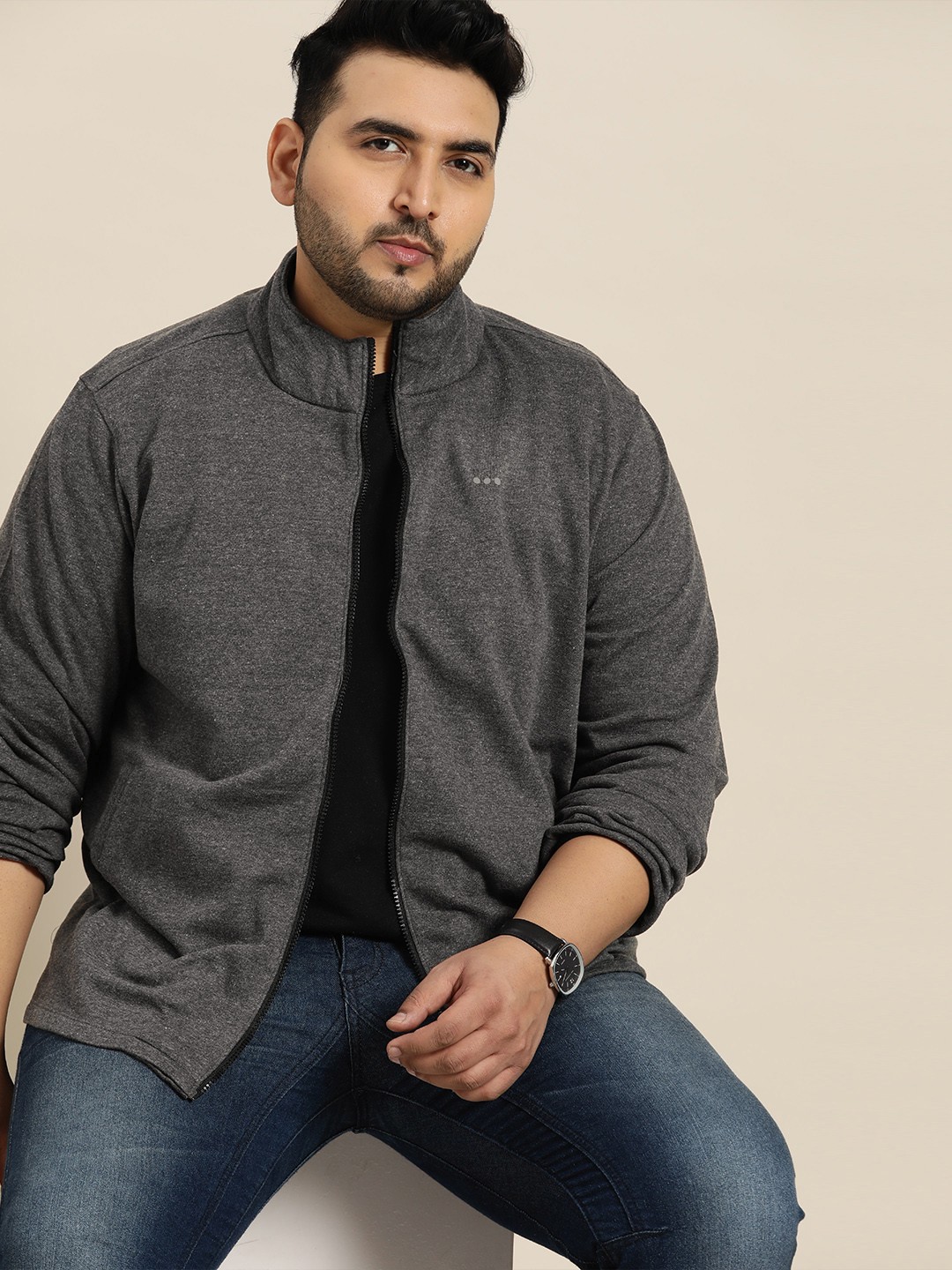 

Sztori Men Plus Size Charcoal Grey Solid Sweatshirt