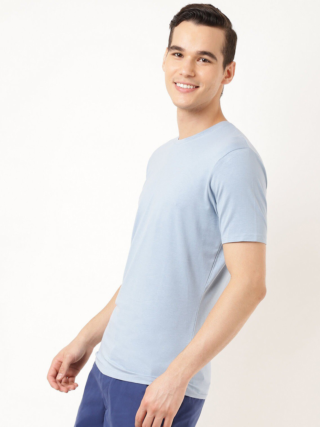 

Marks & Spencer Men Blue T-shirt